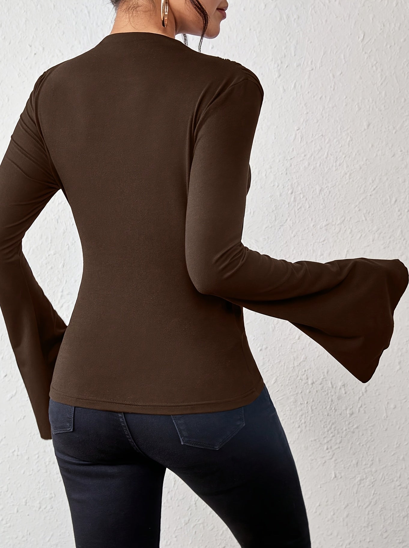 WL Atelier | Elegant Long-Sleeve Ruched Bust Top