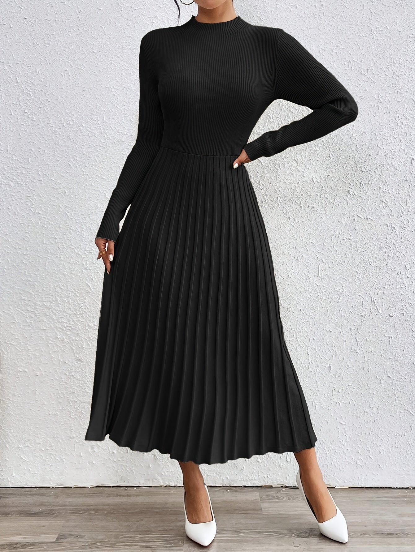 WL Atelier | Elegant High-Neck Long-Sleeve Dress