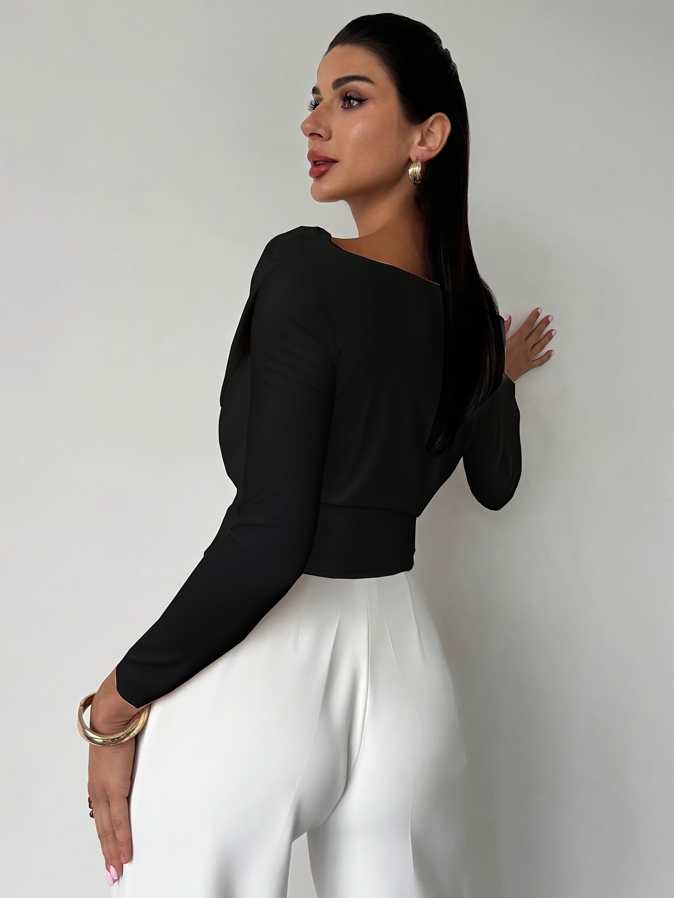 WL Atelier | Elegant Long-Sleeve Cross-Neckline Blouse