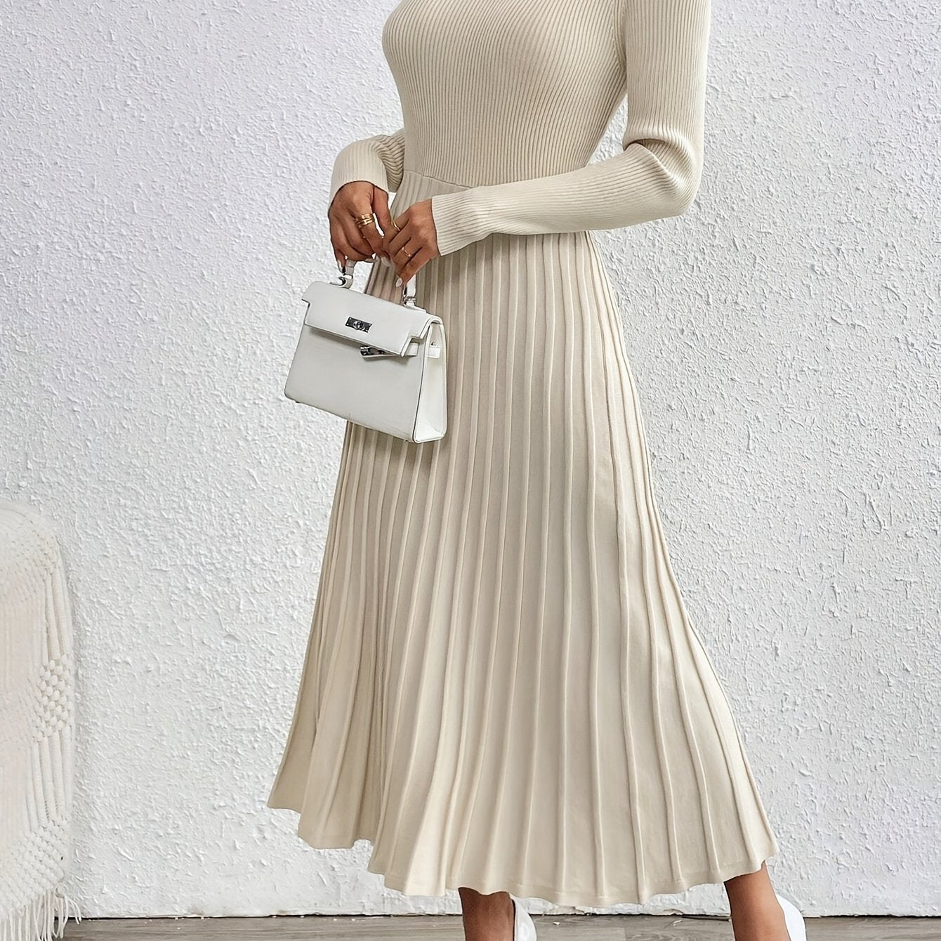 WL Atelier | Elegant High-Neck Long-Sleeve Dress