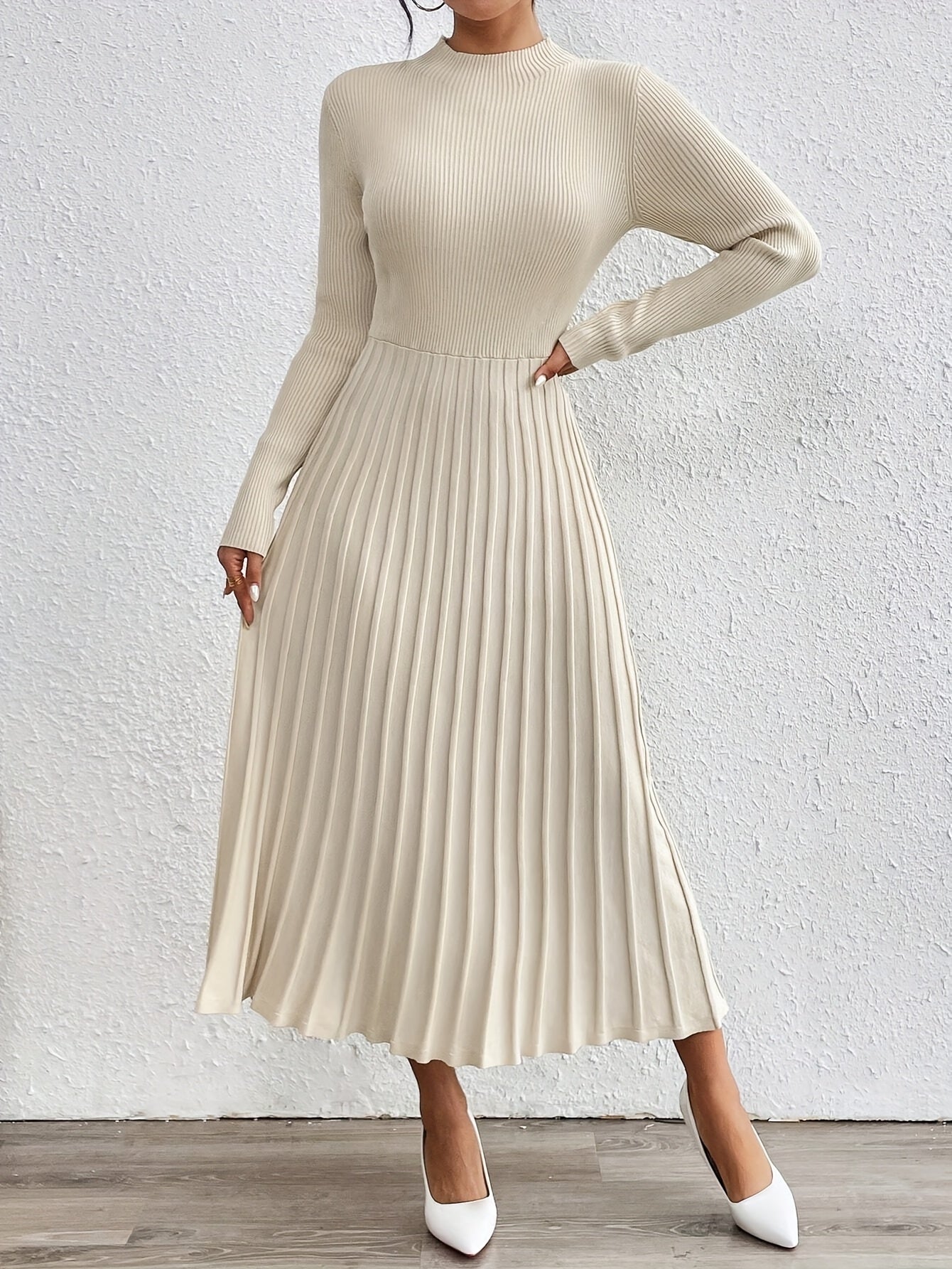 WL Atelier | Elegant High-Neck Long-Sleeve Dress