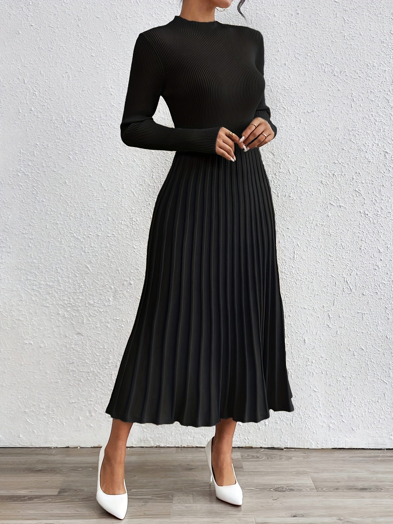 WL Atelier | Elegant High-Neck Long-Sleeve Dress