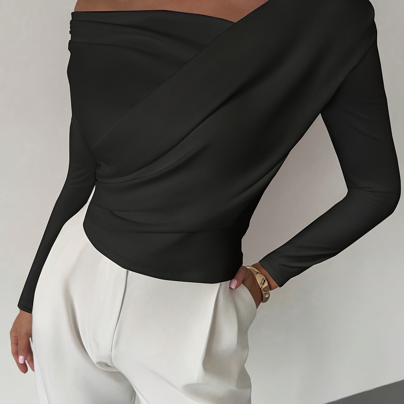 WL Atelier | Elegant Long-Sleeve Cross-Neckline Blouse