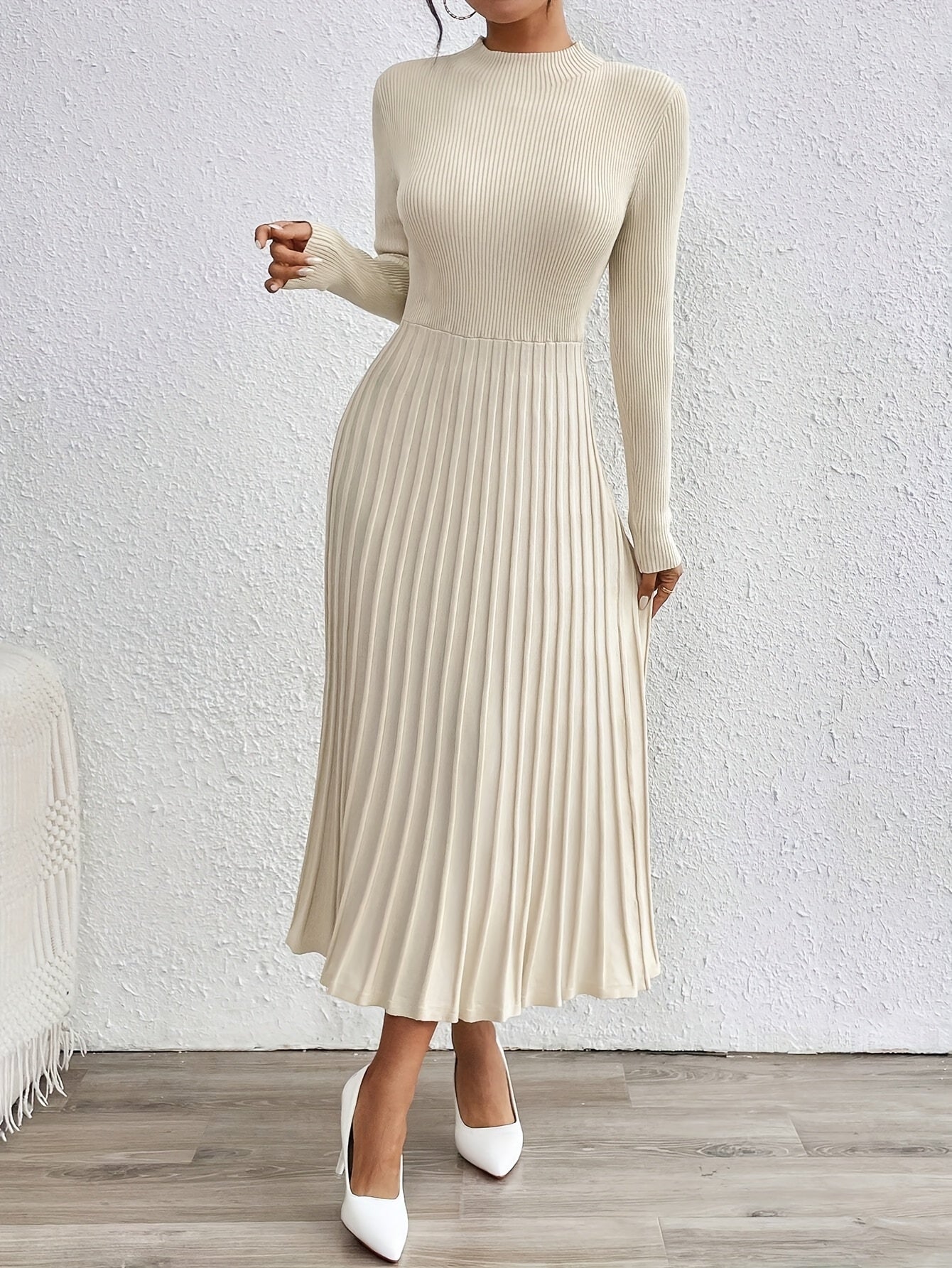 WL Atelier | Elegant High-Neck Long-Sleeve Dress