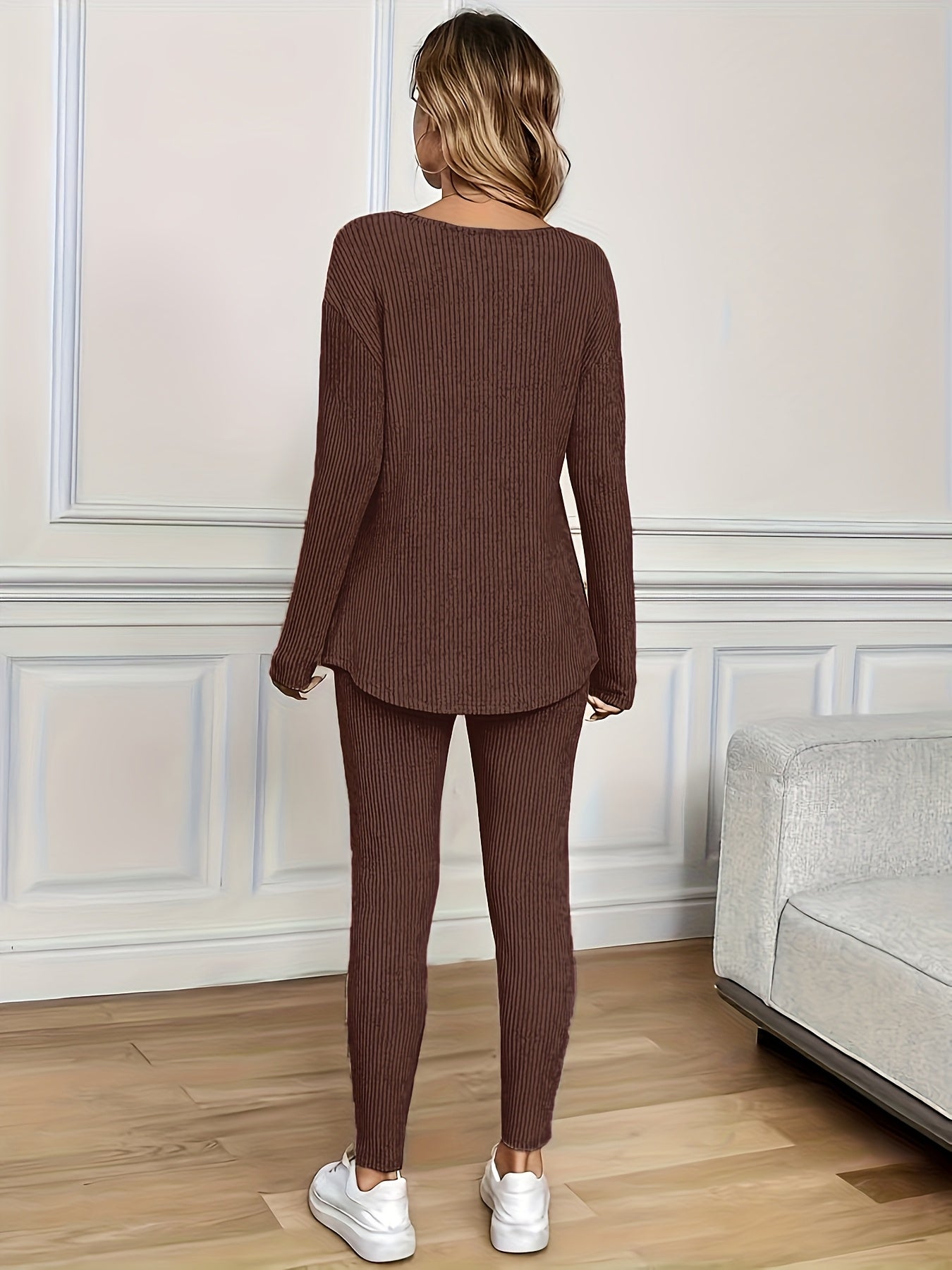 WL Atelier | Elegant Ribbed Long-Sleeve Top & Slim-Fit Pants Set