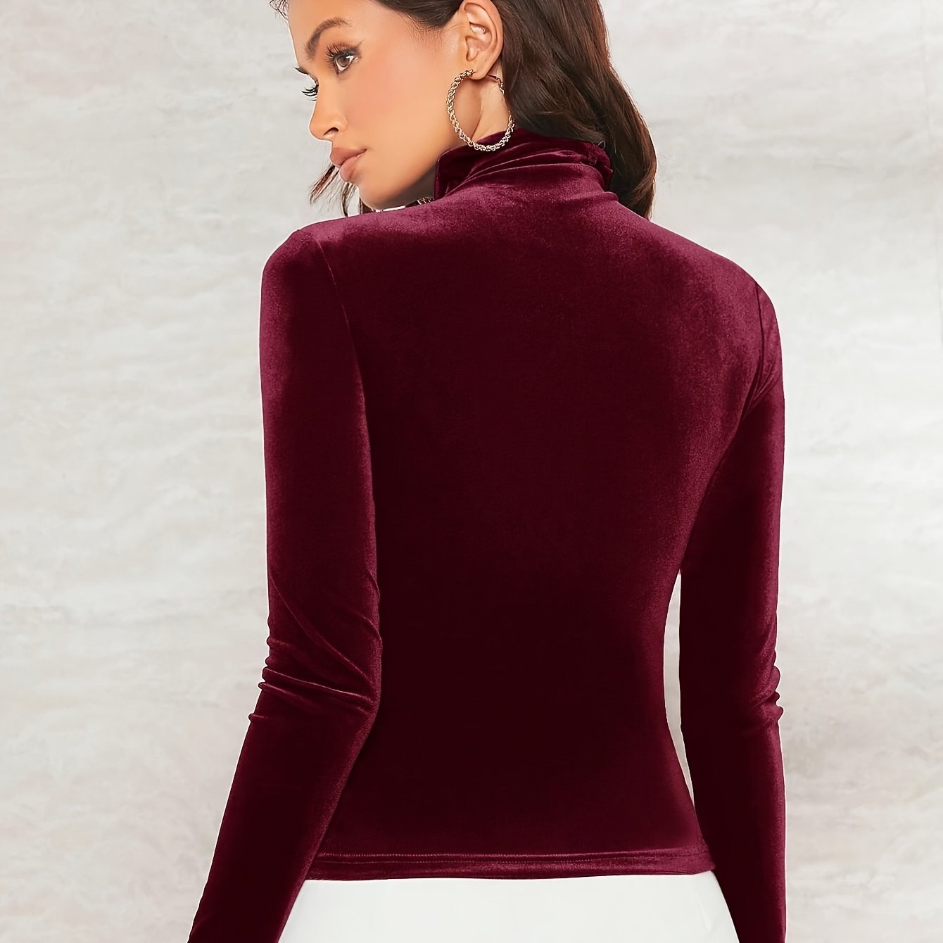 WL Atelier | Elegant Velvet High-Neck Long-Sleeve Top