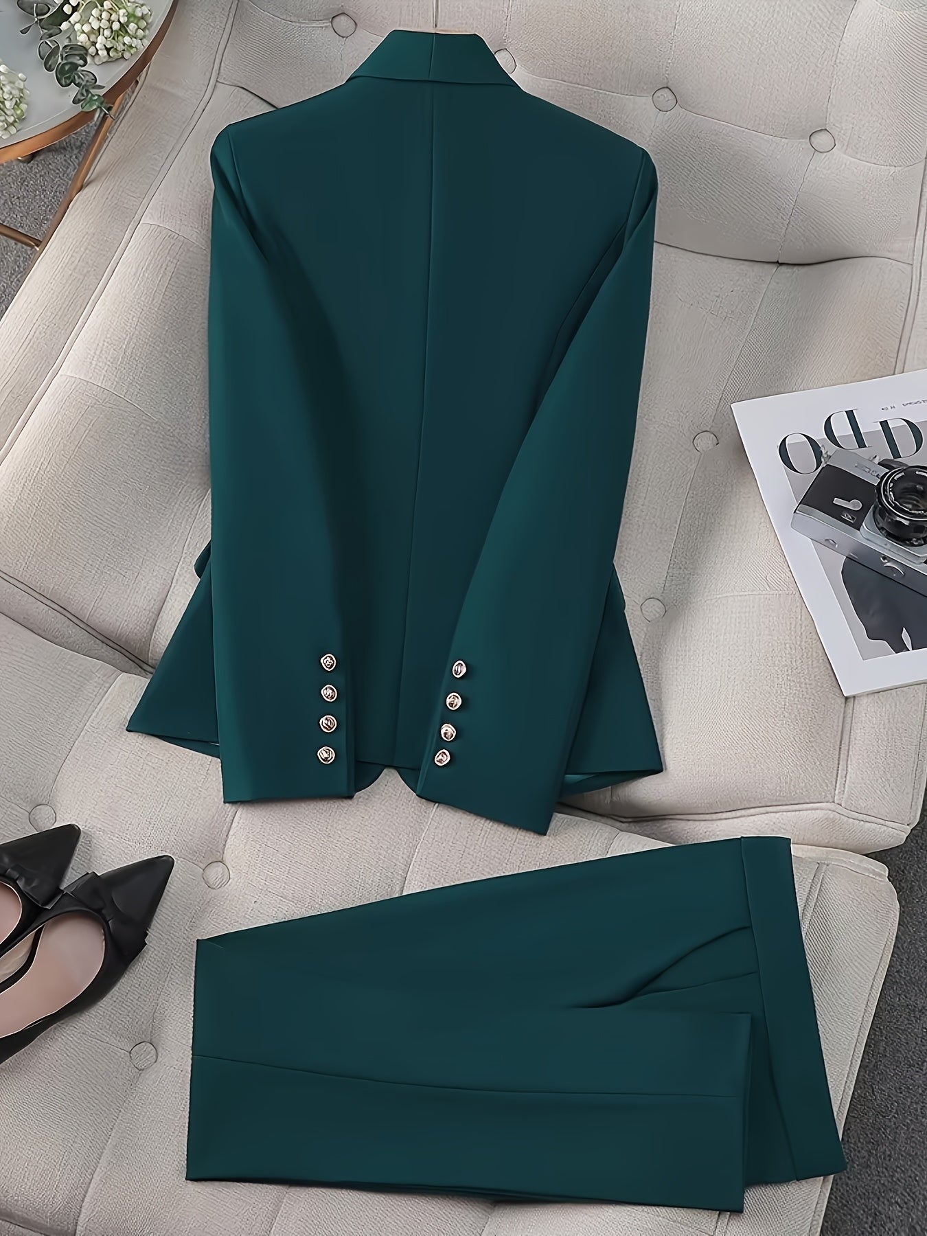 Graceful Women's Suit Set