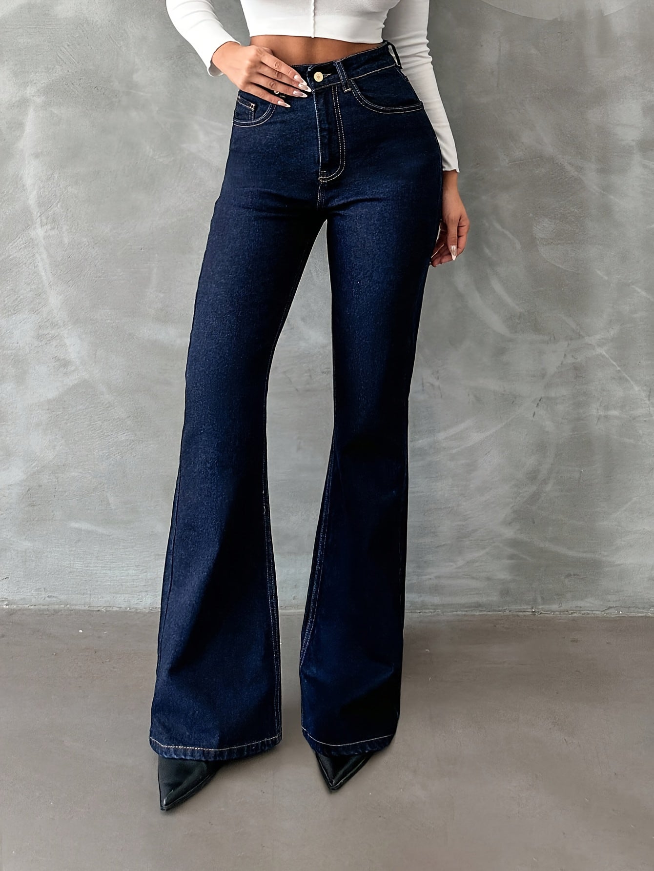 WL Atelier | Stretch Skinny Jeans with Button Closure