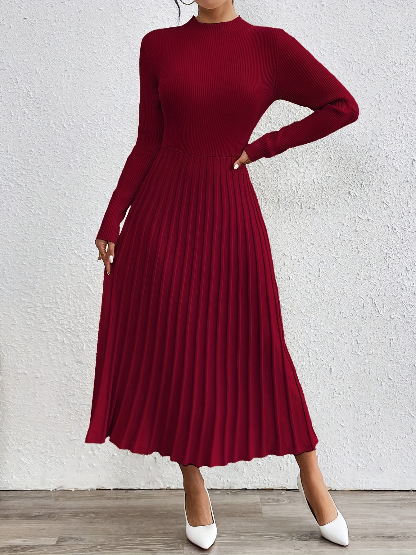 WL Atelier | Elegant High-Neck Long-Sleeve Dress