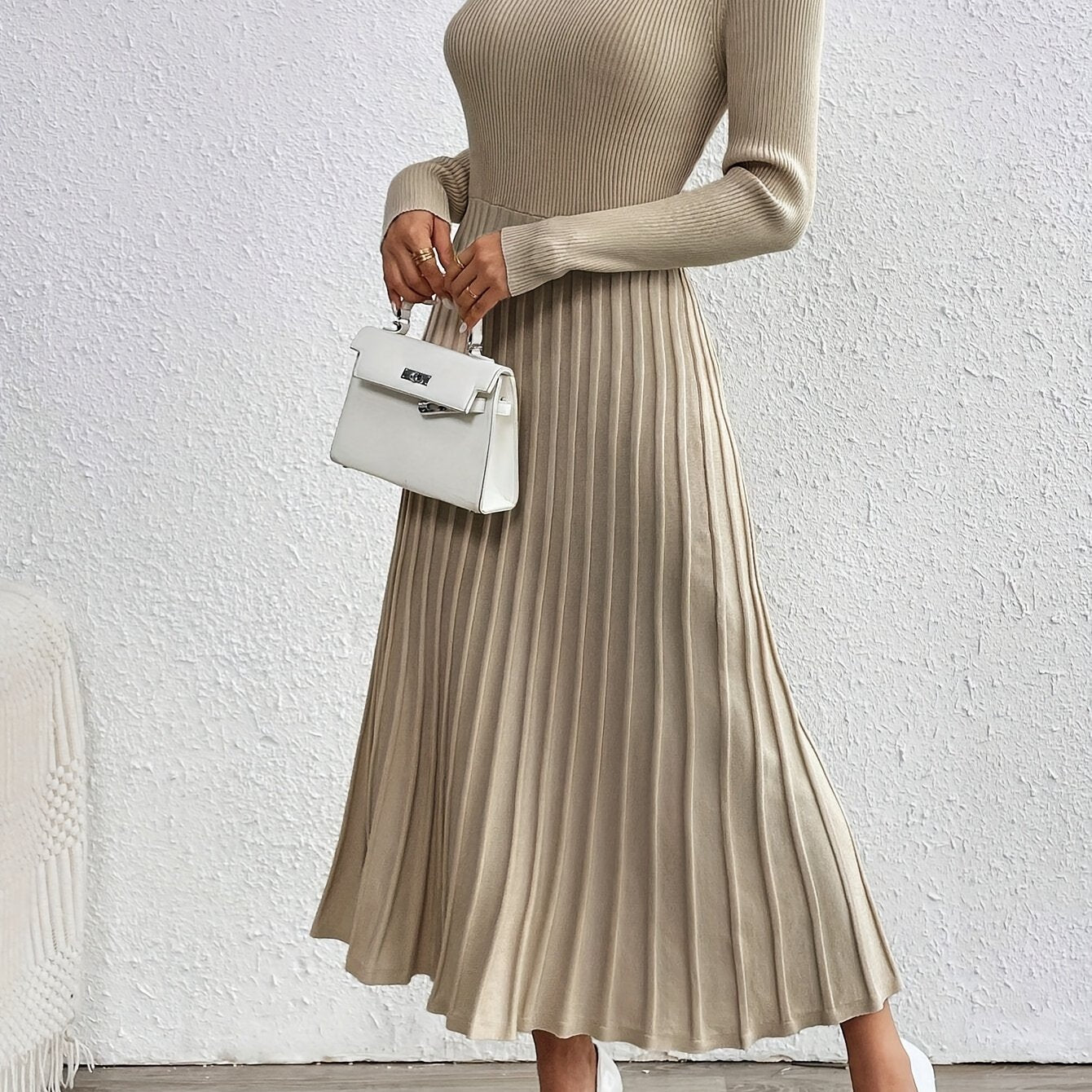 WL Atelier | Elegant High-Neck Long-Sleeve Dress