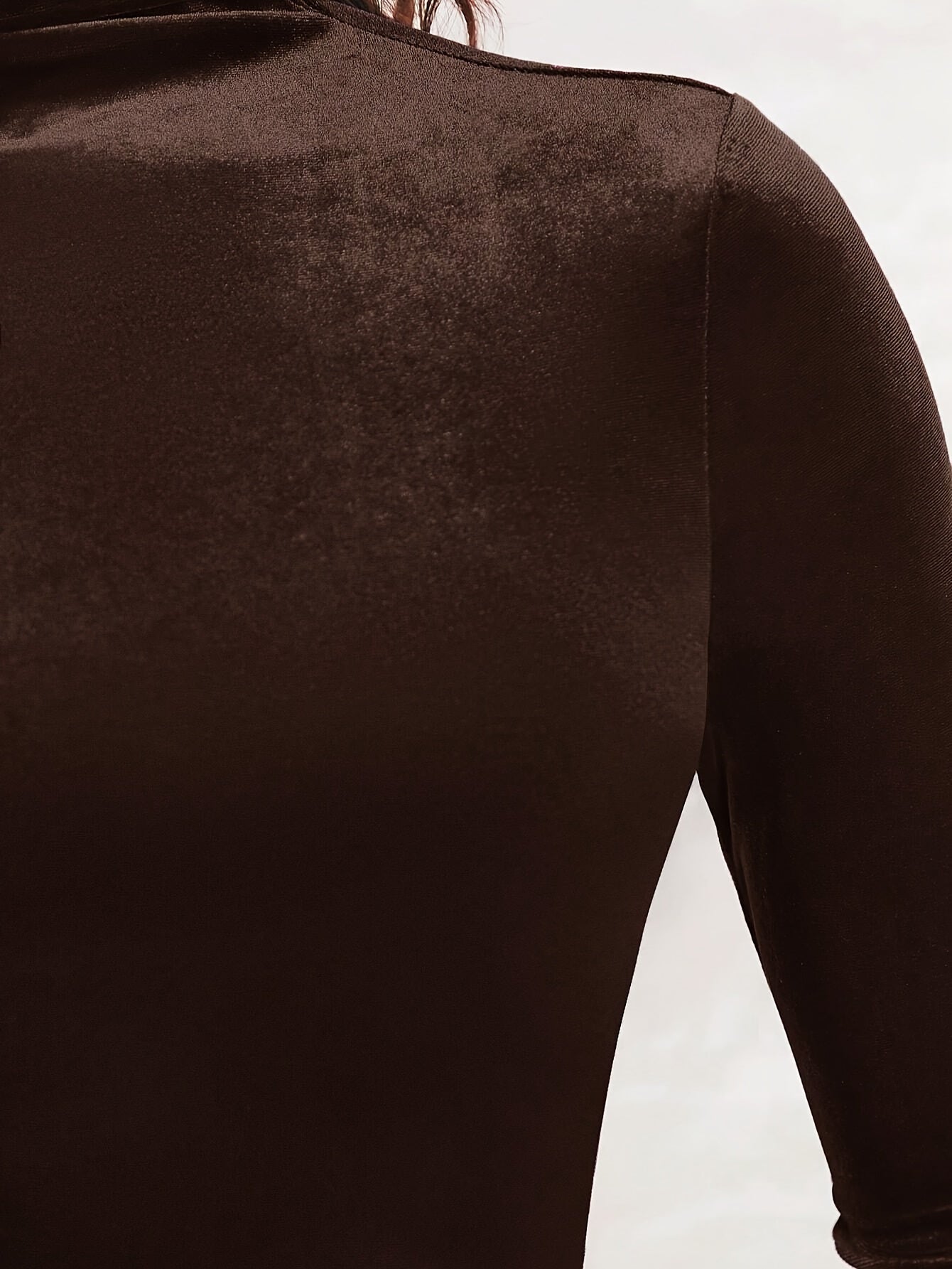 WL Atelier | Elegant Velvet High-Neck Long-Sleeve Top
