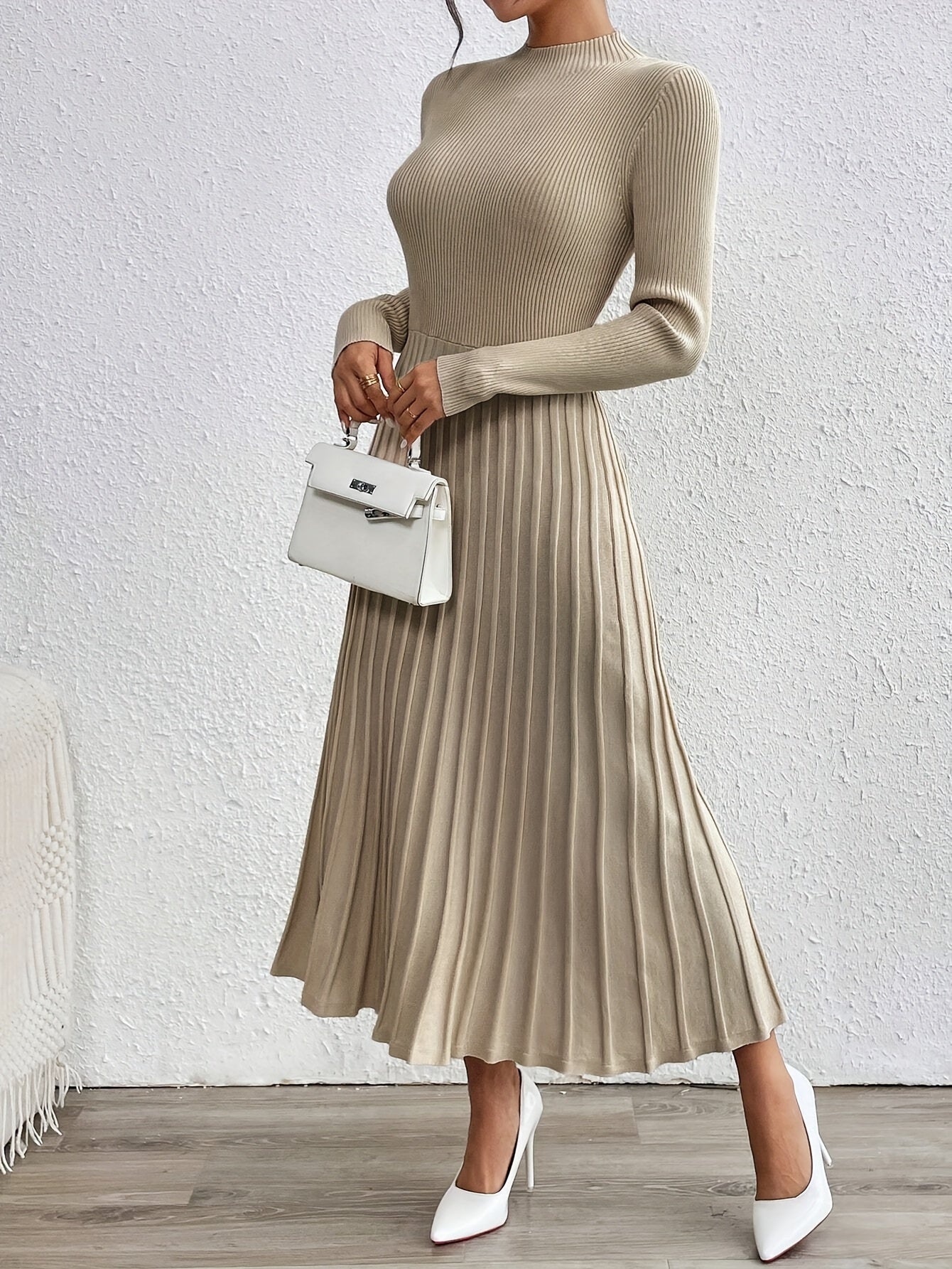 WL Atelier | Elegant High-Neck Long-Sleeve Dress