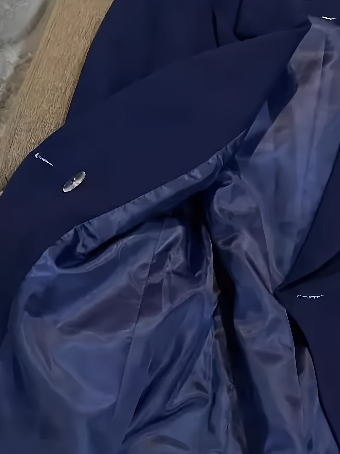 WL Atelier | Elegant Navy Blue Blazer with Golden-Tone Buttons