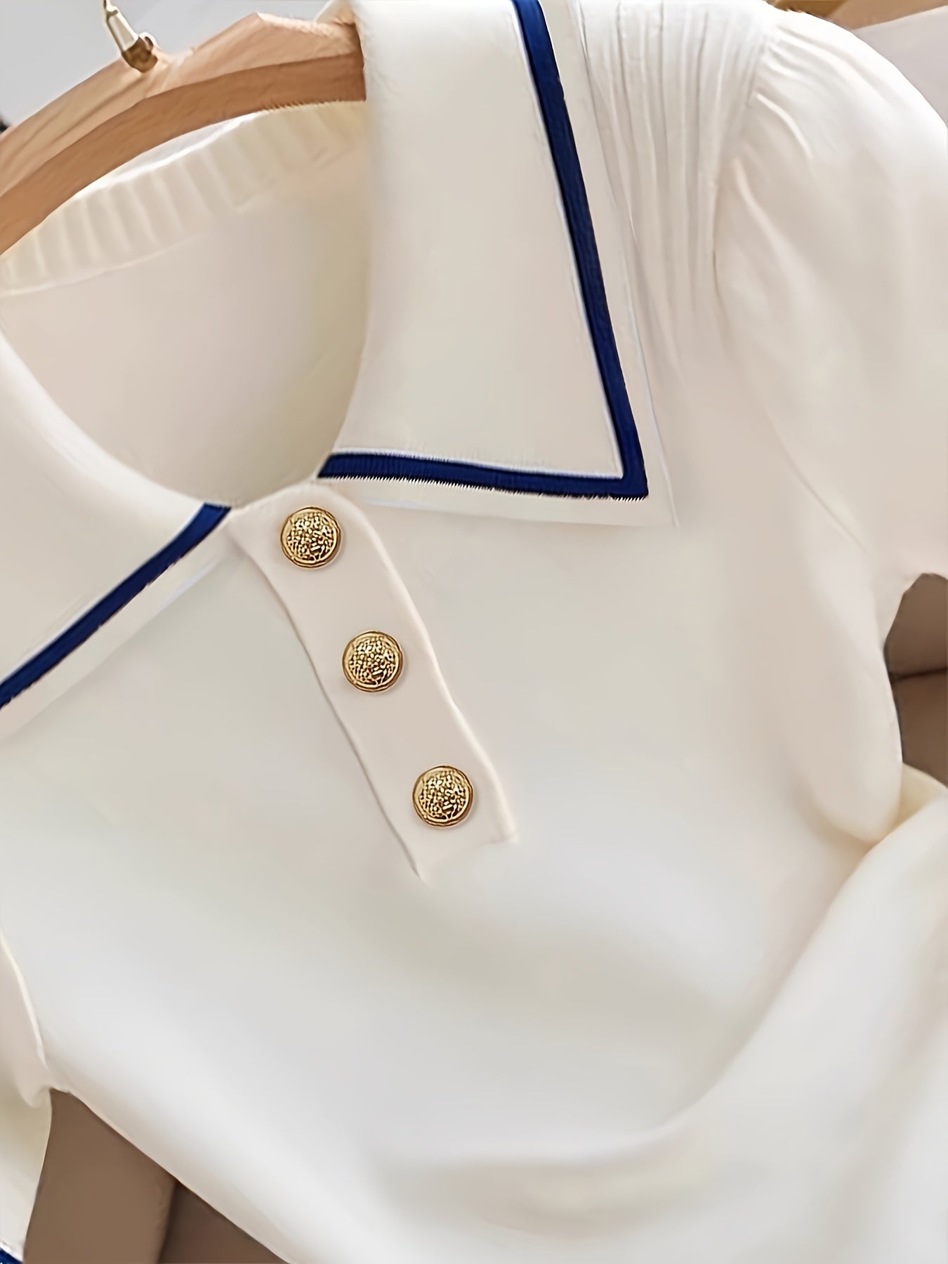 WL Atelier | Elegant Short-Sleeve Button-Up Collared Shirt