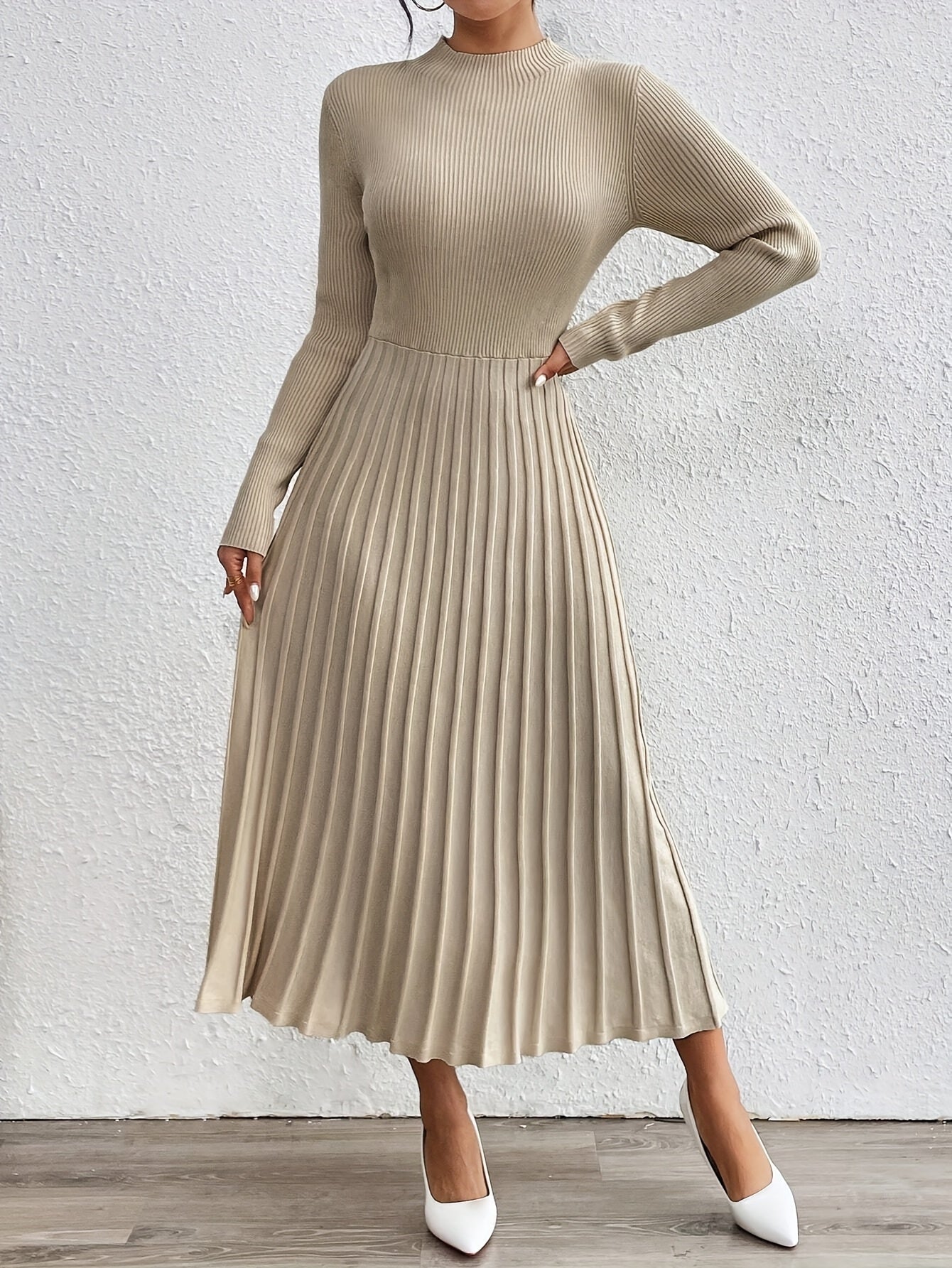 WL Atelier | Elegant High-Neck Long-Sleeve Dress