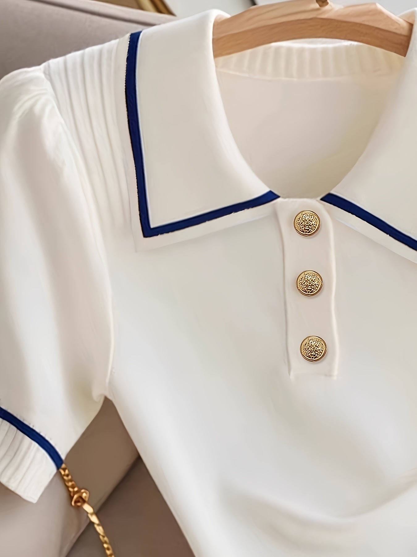 WL Atelier | Elegant Short-Sleeve Button-Up Collared Shirt