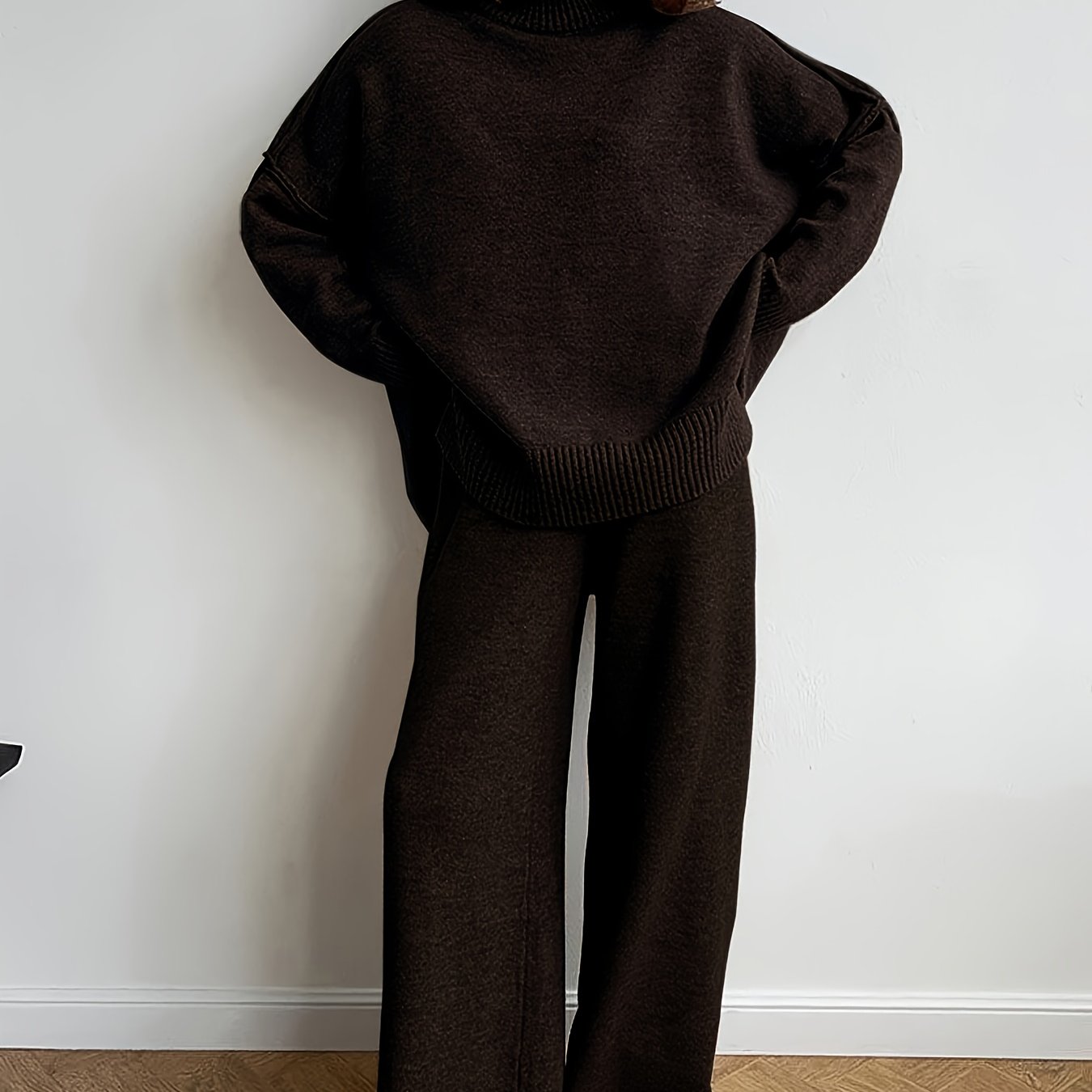 WL Atelier | Elegant Solid Color High-Neck Two-Piece Set