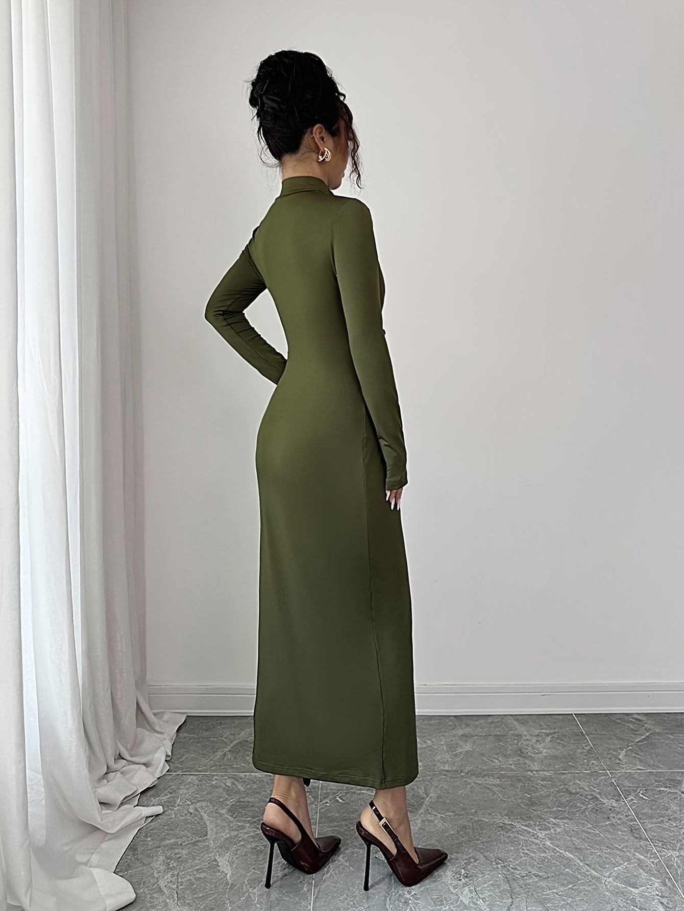 WL Atelier | Elegant Olive Green Winter Mermaid Dress