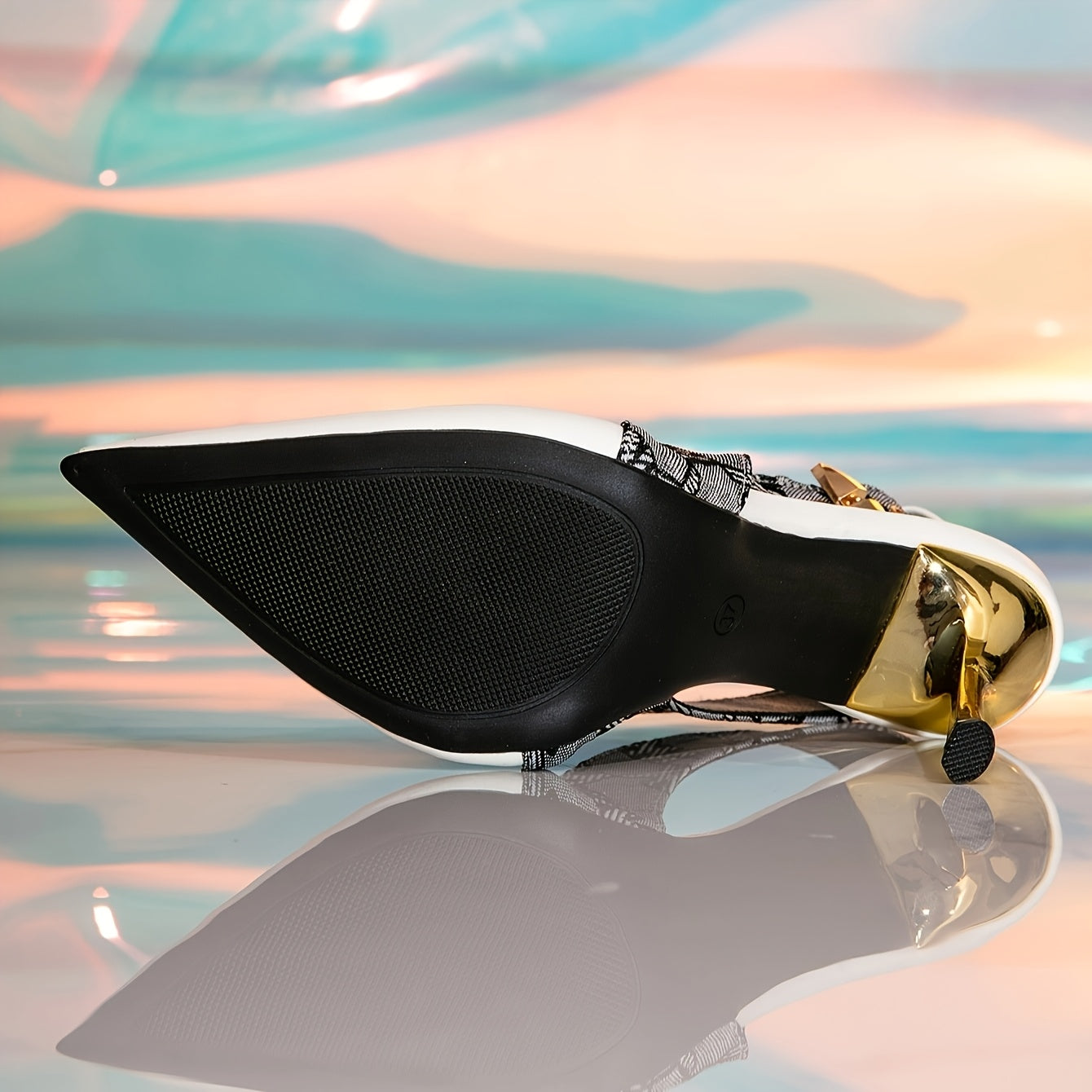WL Atelier | Trendy Pointed-Toe High Heels with Metal Buckle