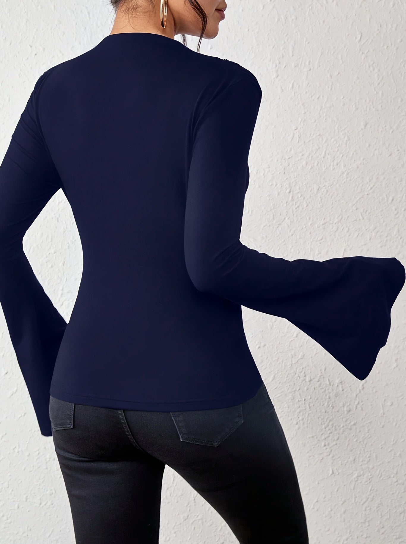 WL Atelier | Elegant Long-Sleeve Ruched Bust Top