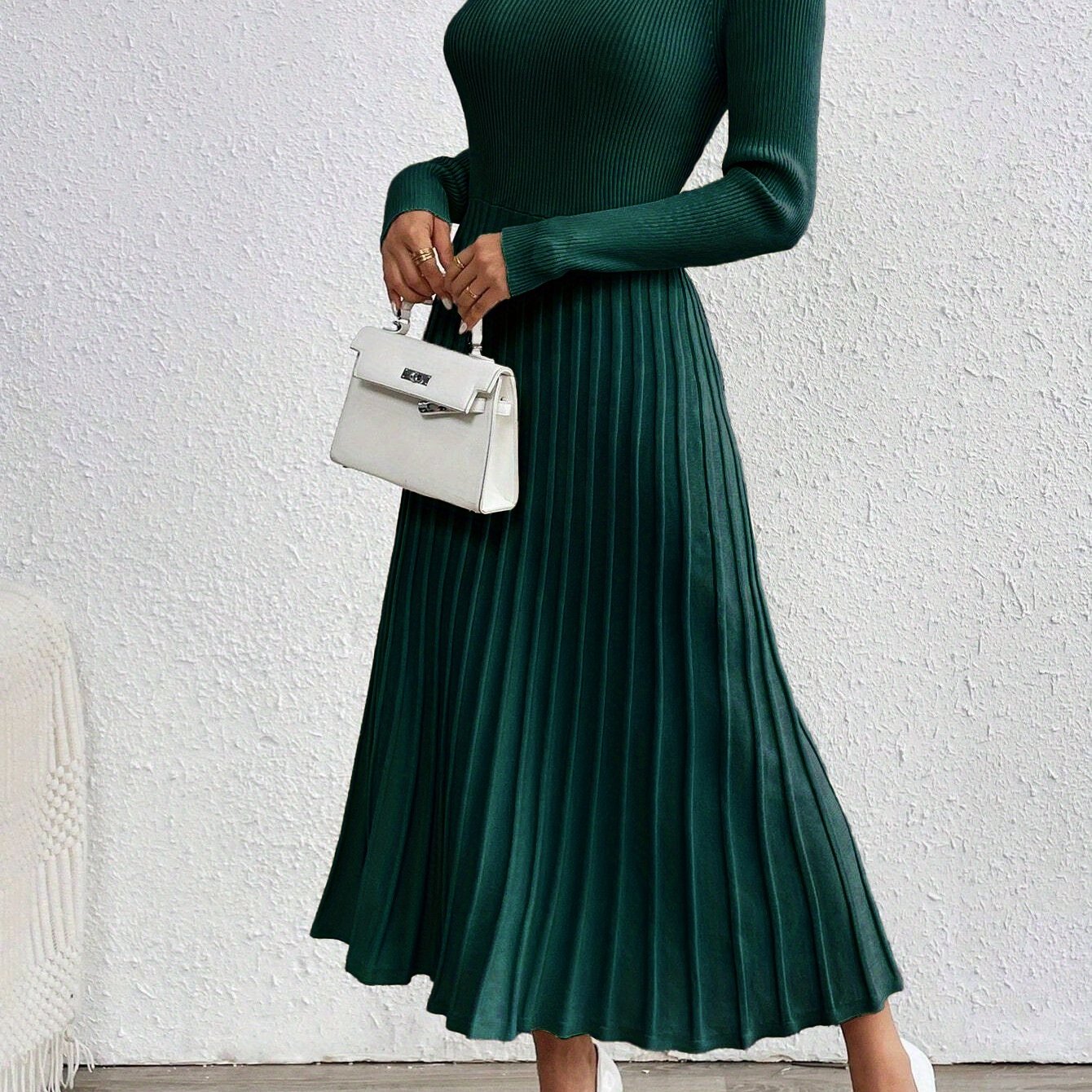 WL Atelier | Elegant High-Neck Long-Sleeve Dress