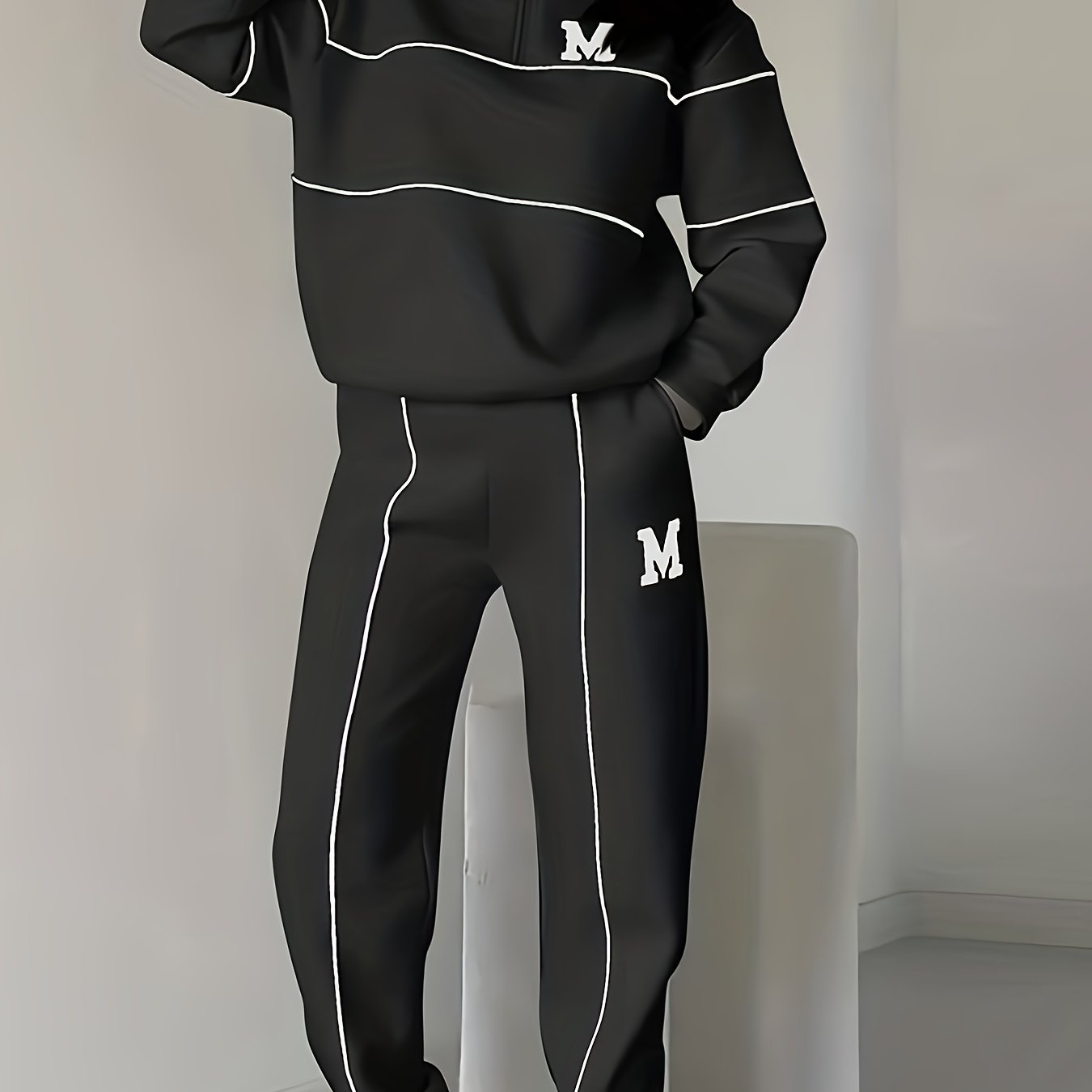 WL Atelier | Fleece-Lined Letter Print Sweatshirt & Pants Set