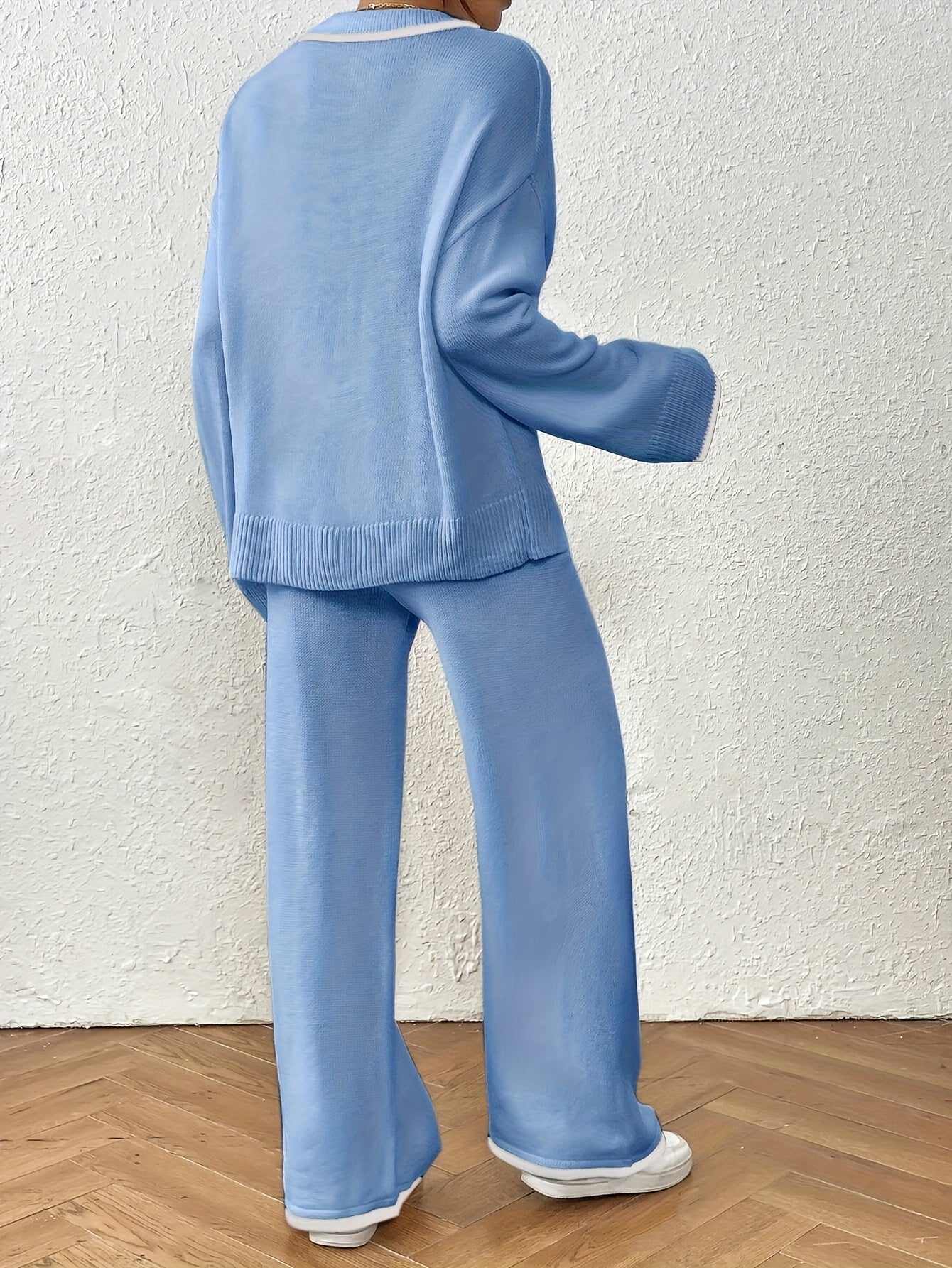 WL Atelier | Elegant Two-Piece Pullover & Pants Set