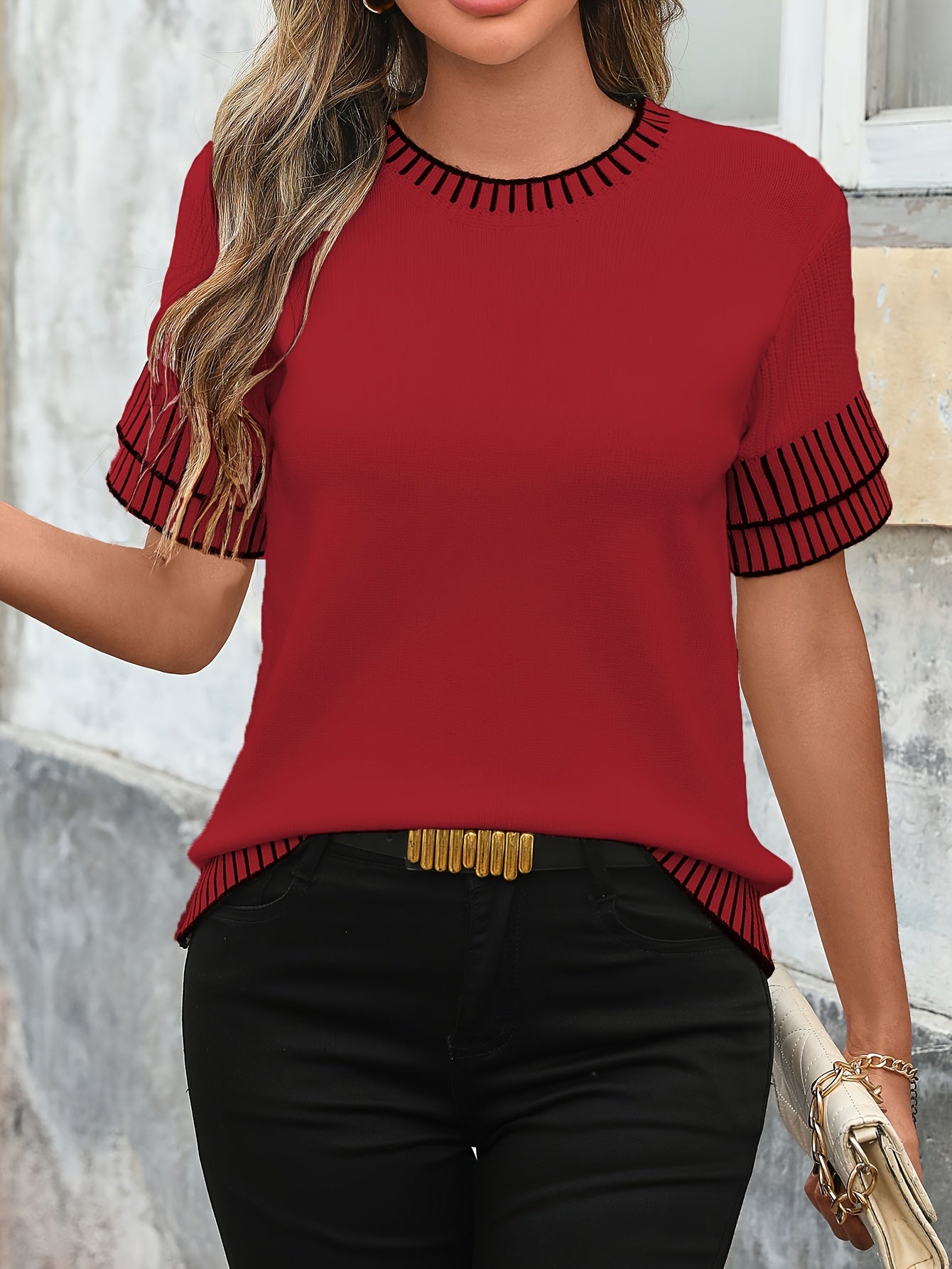 WL Atelier | Elegant Color-Block Short-Sleeve Top