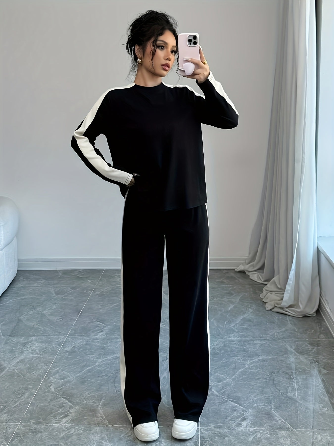 WL Atelier | Striped Contrast Round Neck T-Shirt & Pants Set