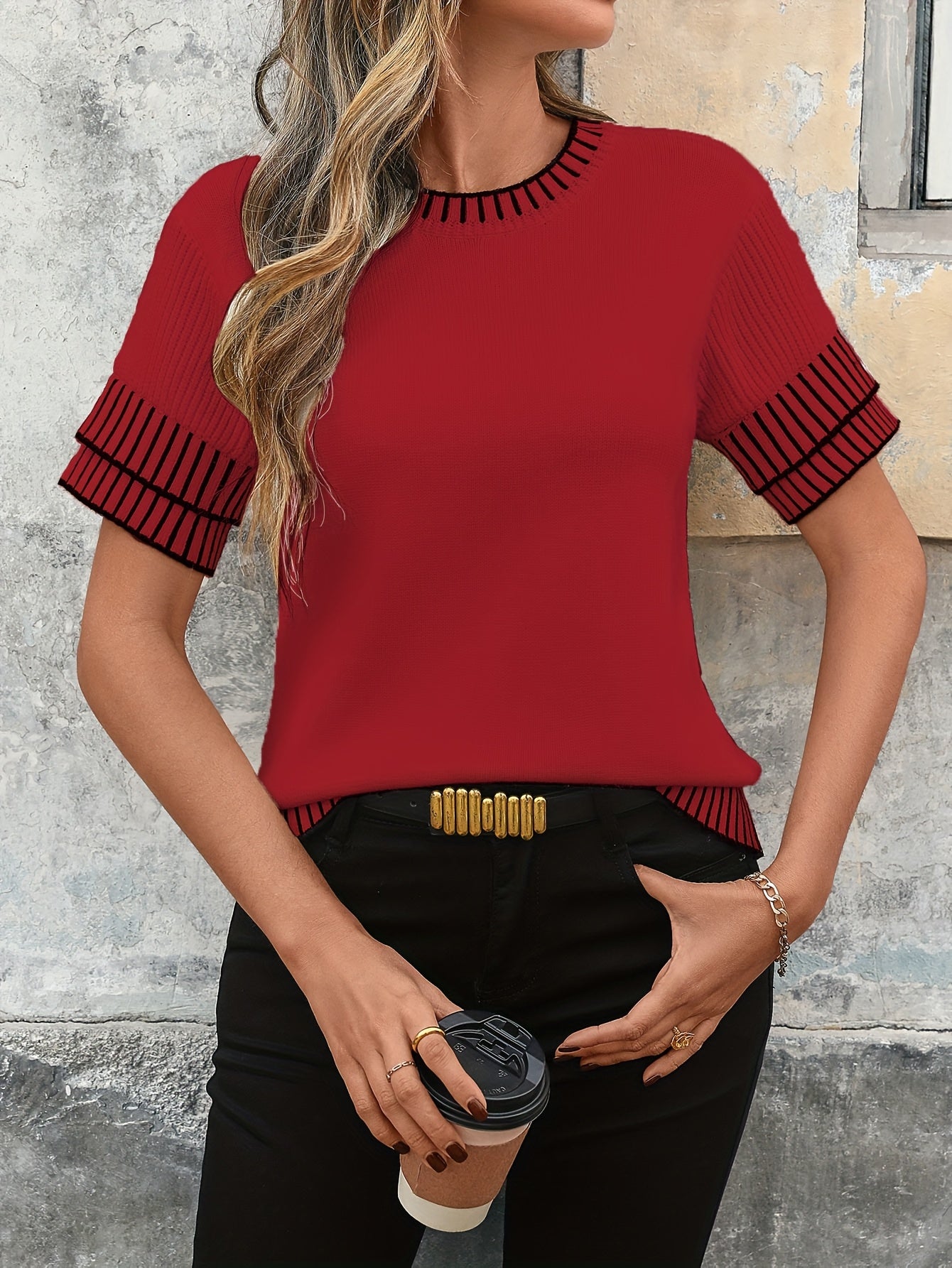 WL Atelier | Elegant Color-Block Short-Sleeve Top