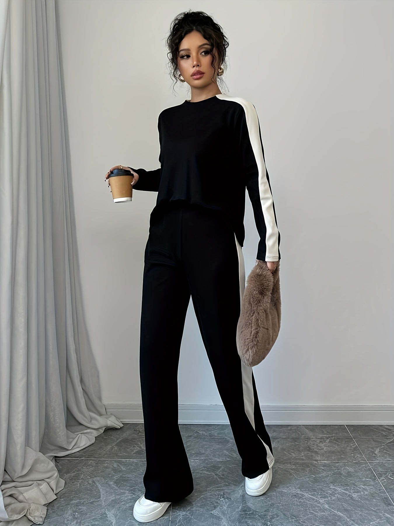 WL Atelier | Striped Contrast Round Neck T-Shirt & Pants Set