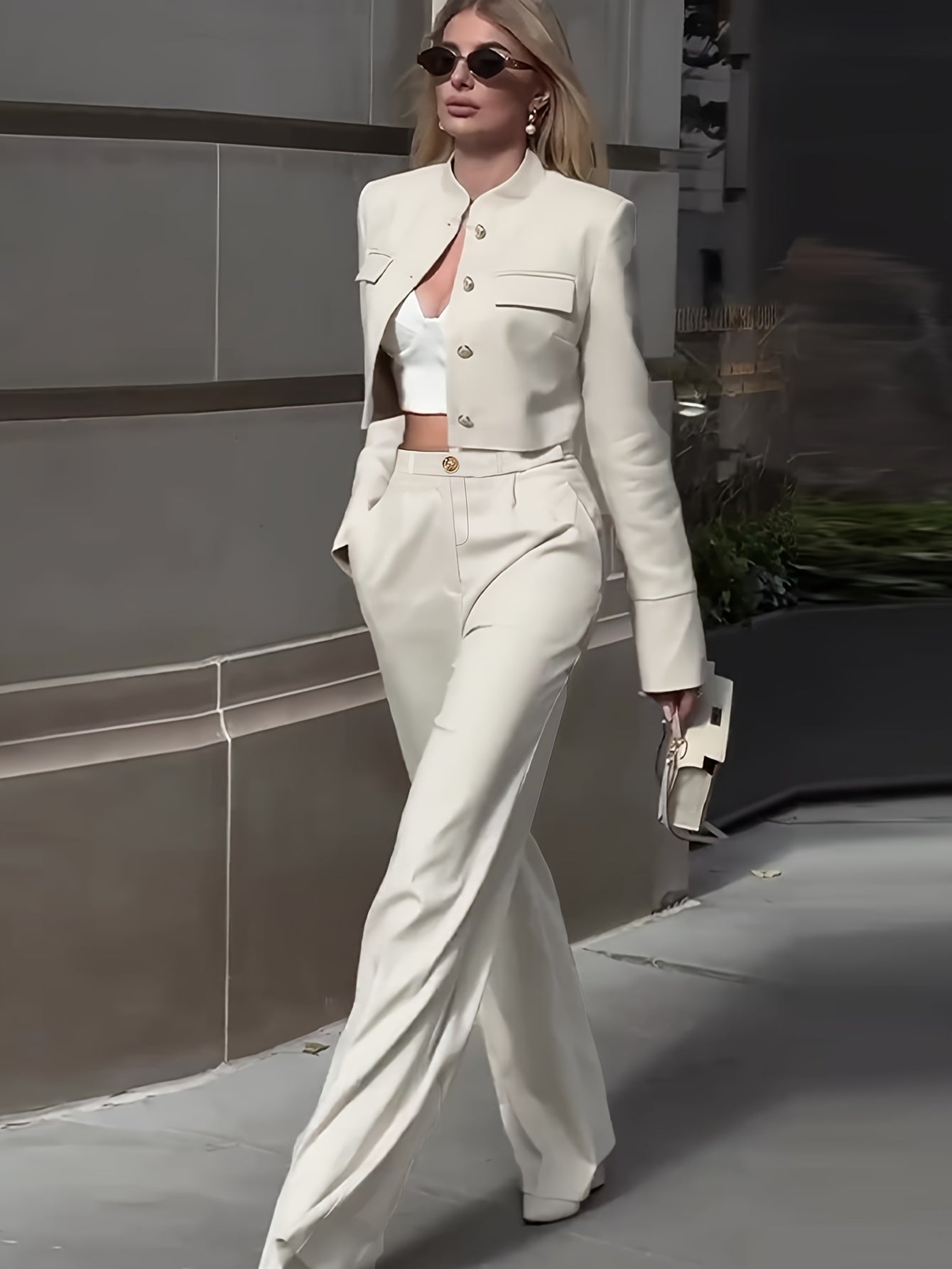 WL Atelier | Elegant Two-Piece Suit with Tailored Shorts & Blazer
