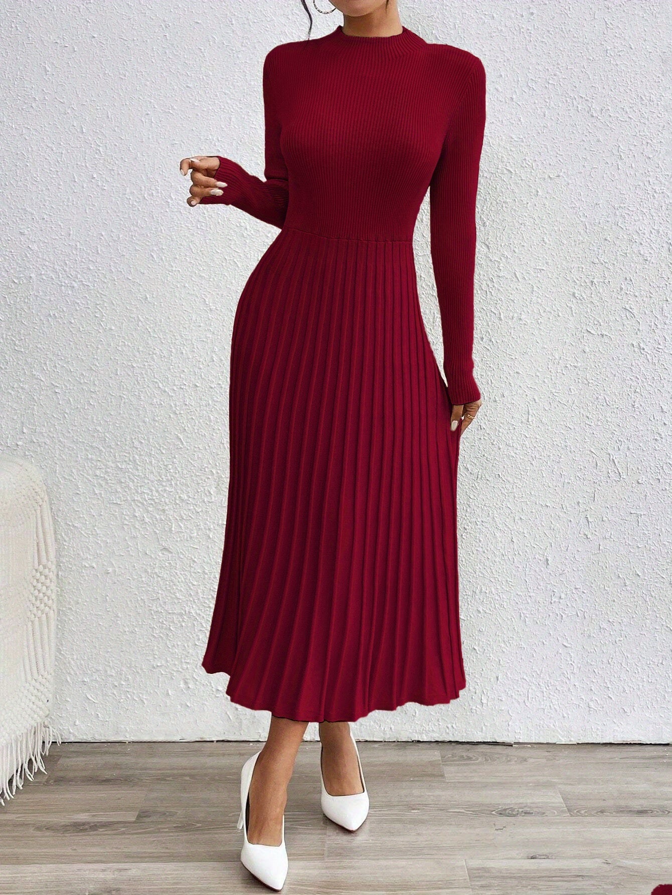 WL Atelier | Elegant High-Neck Long-Sleeve Dress