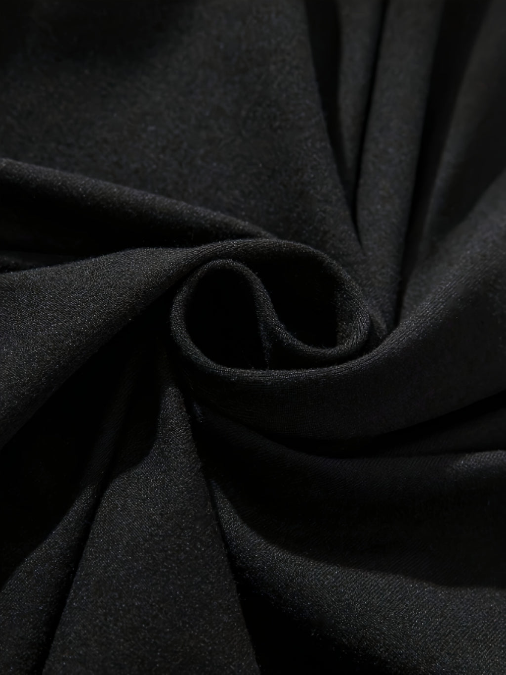 WL Atelier Men | Elegant Geometric Cotton T-Shirt