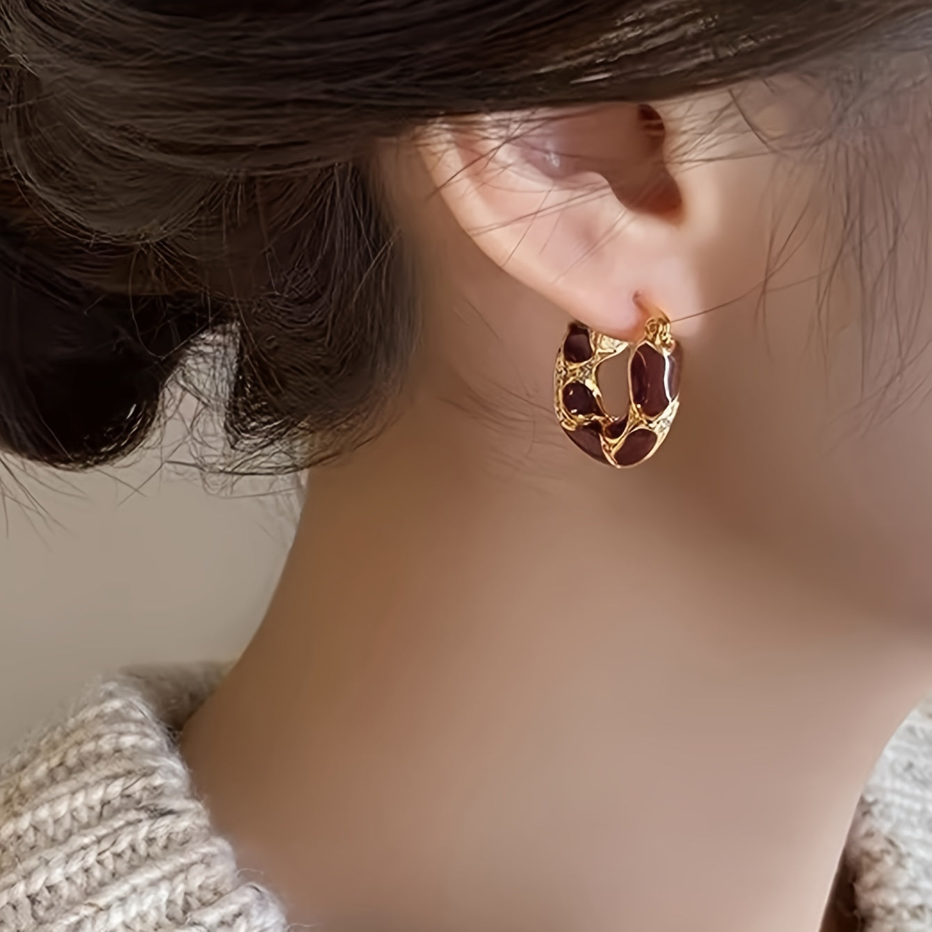 WL Atelier | Vintage Elegant Hoop Earrings