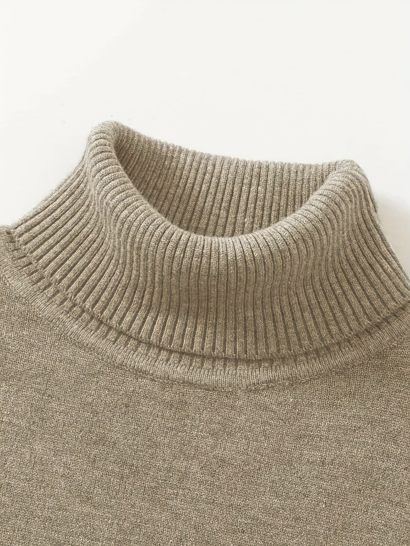 WL Atelier Men | Elegant High-Neck Turtleneck Sweater
