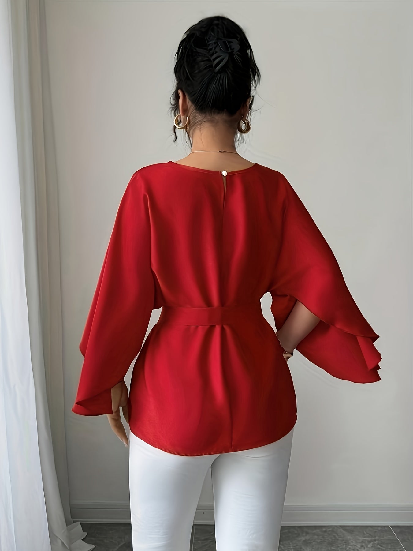 WL Atelier | Elegant Green Belted Long-Sleeve Blouse