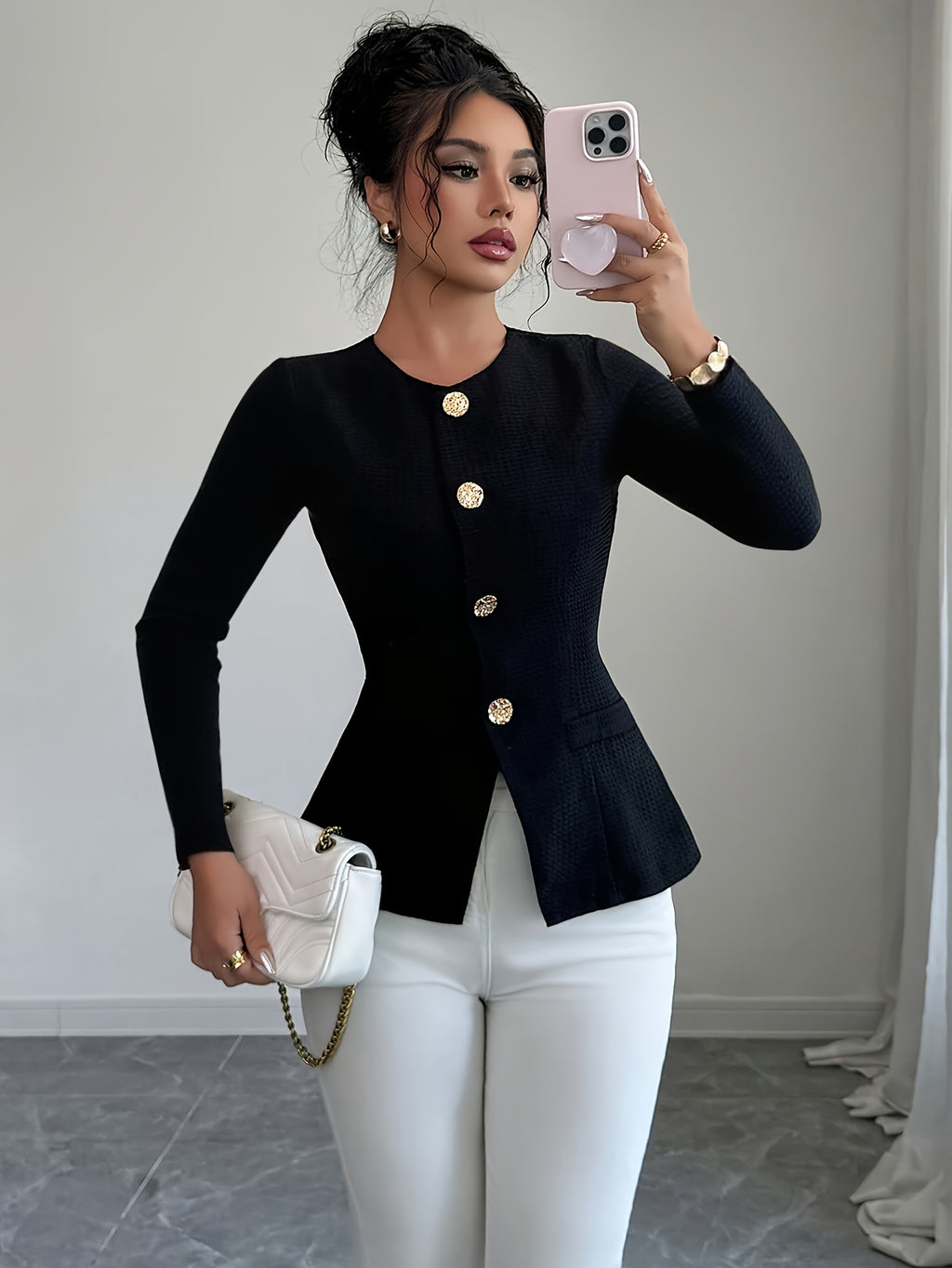 WL Atelier | Elegant Slim-Fit Black Blazer with Golden Buttons