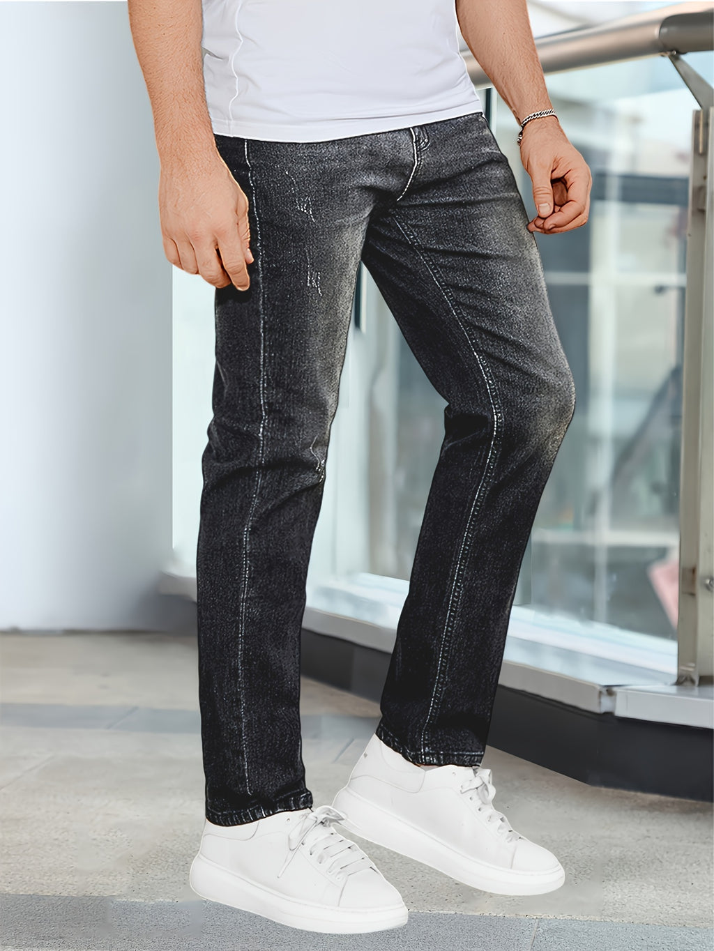 WL Atelier Men | Slim-Fit Stretch Denim Jeans