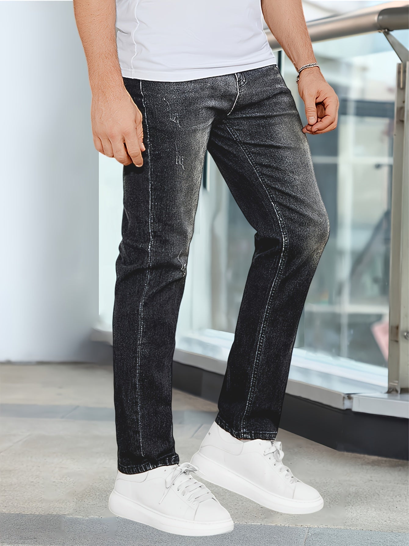 WL Atelier Men | Slim-Fit Stretch Denim Jeans