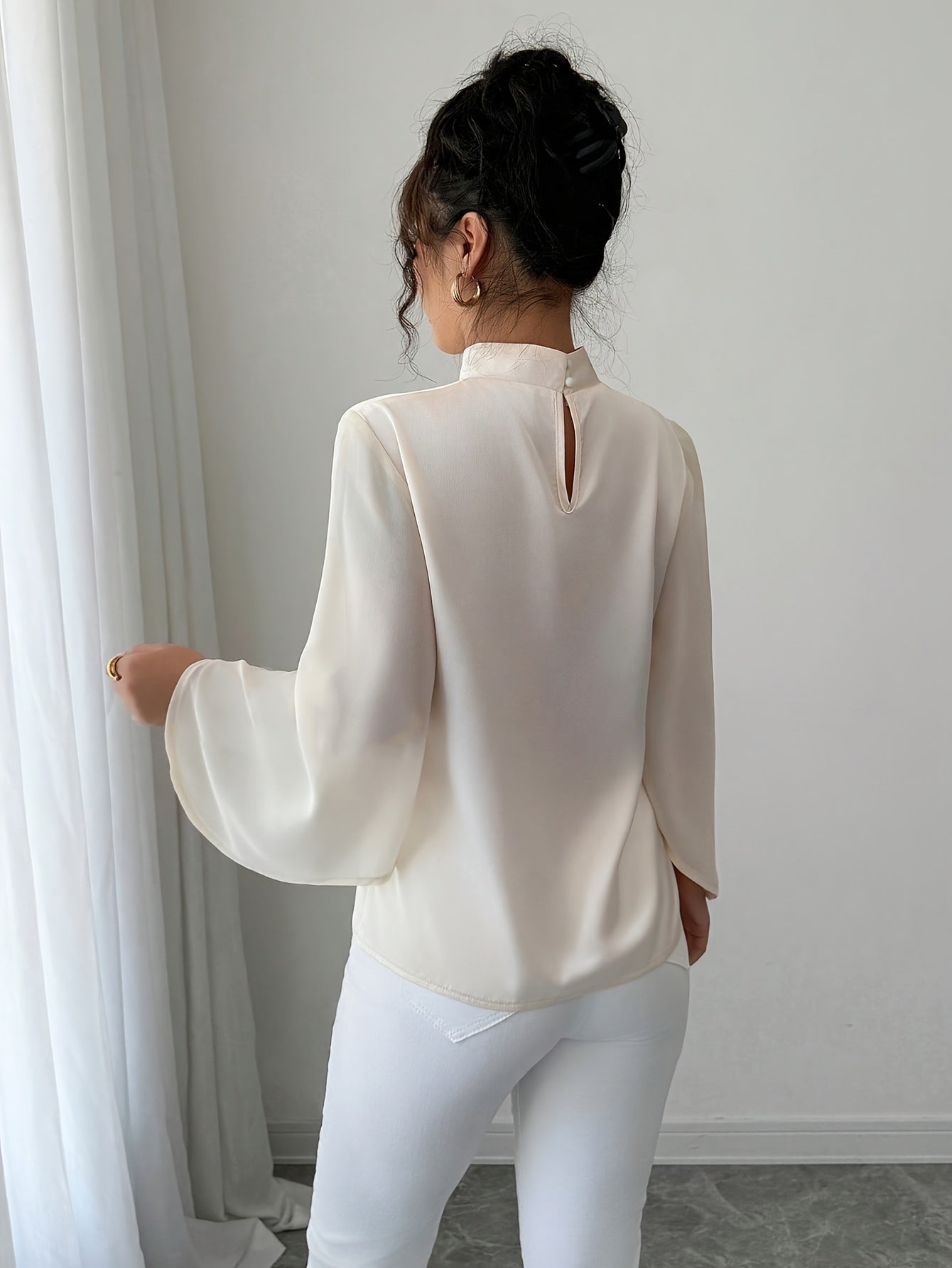 WL Atelier | Elegant Solid Color Office Blouse