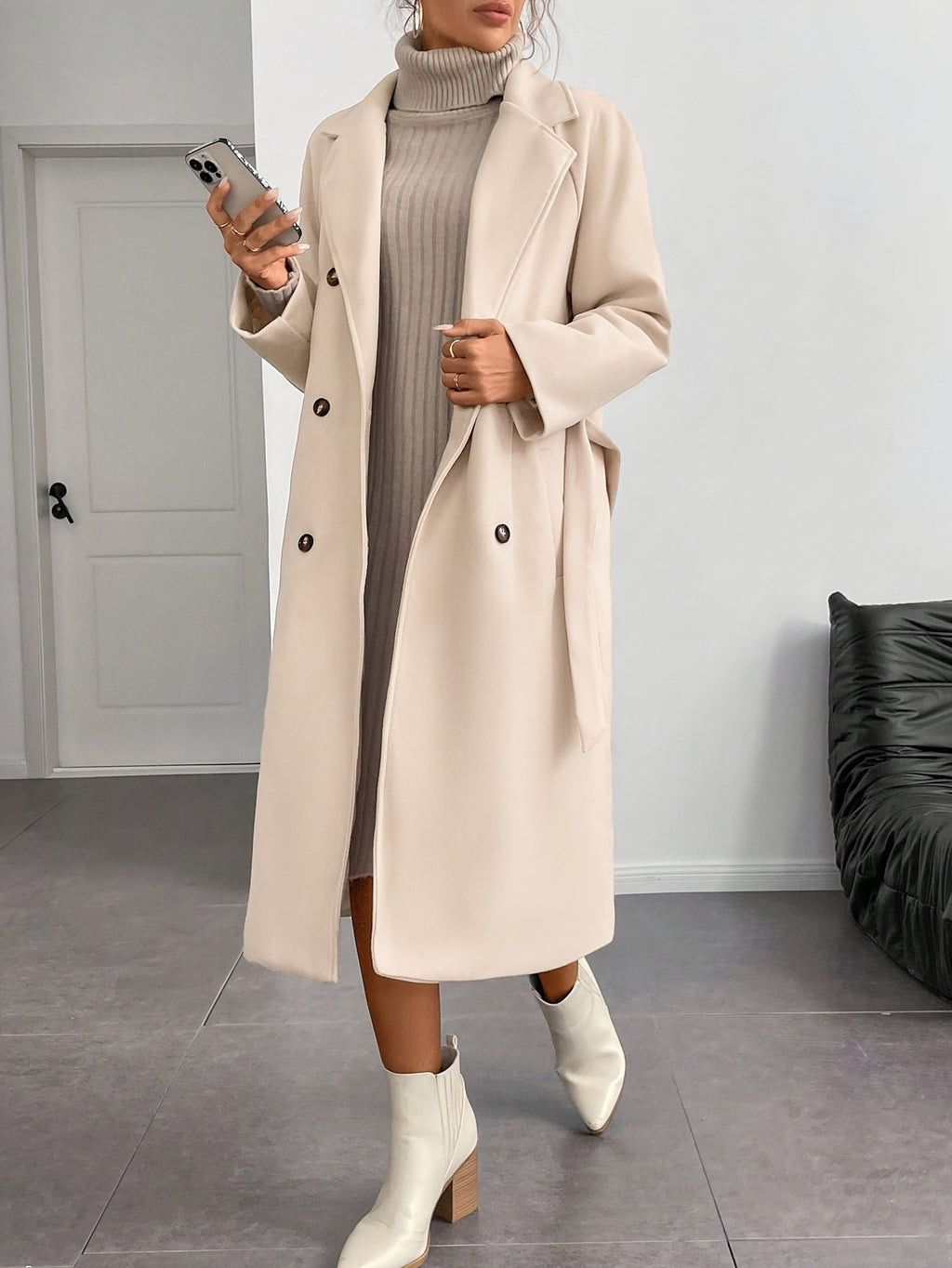 WL Atelier | Elegant Double-Breasted Long Coat with Belt