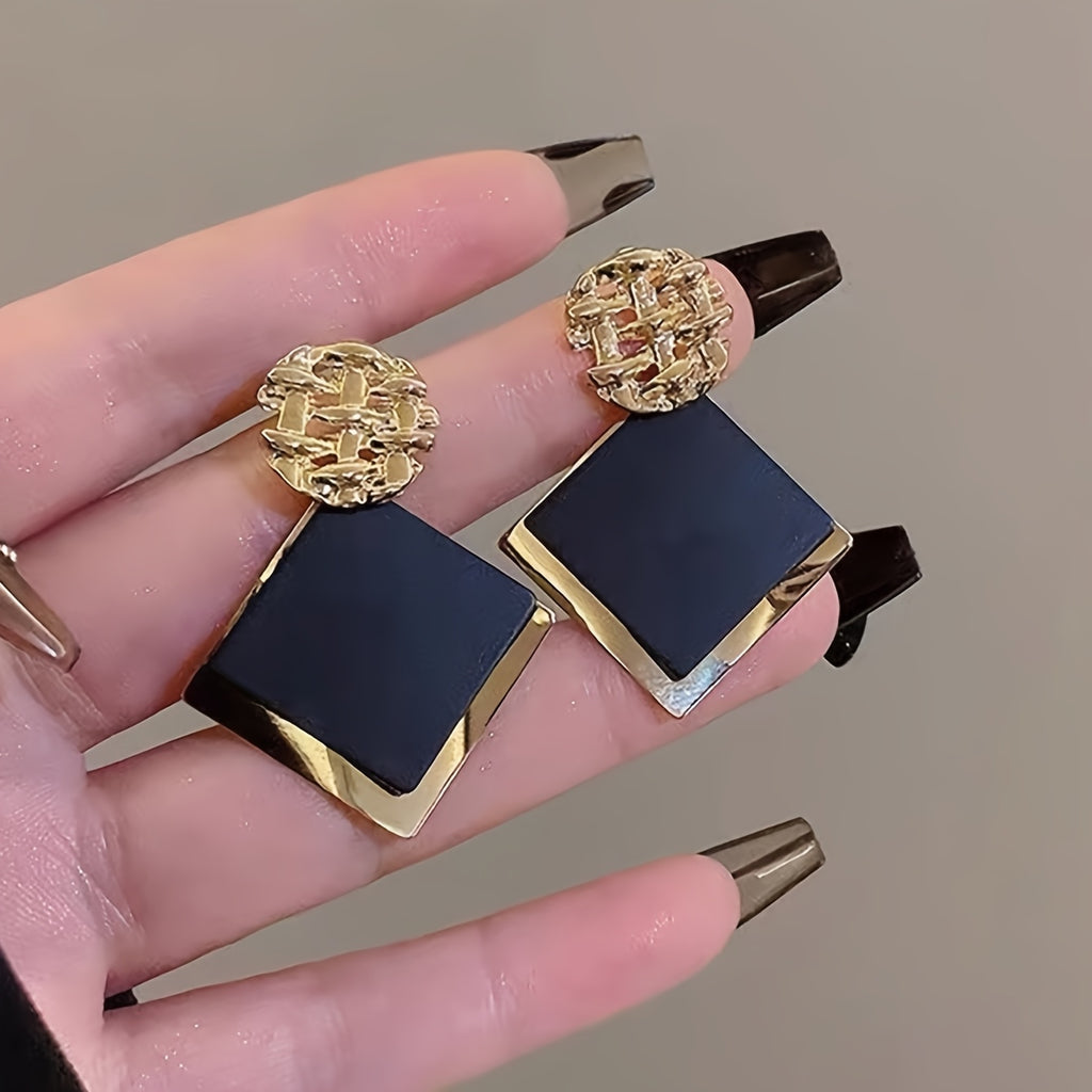 WL Atelier | Vintage-Inspired Geometric Drop Earrings