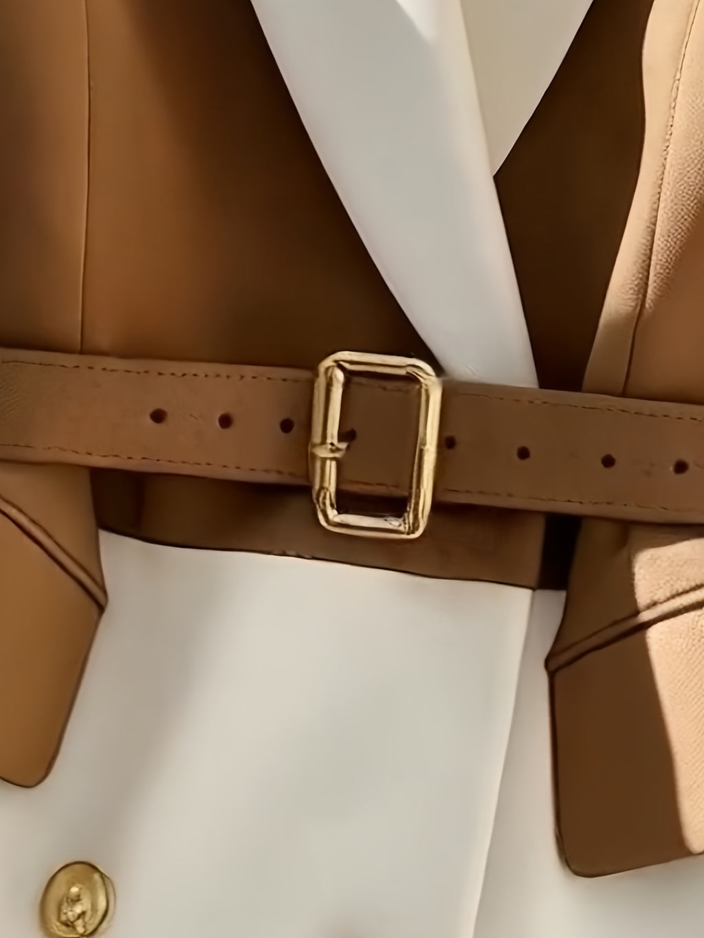 WL Atelier | Elegant White &amp; Beige Color Block Sleeveless Blazer Vest