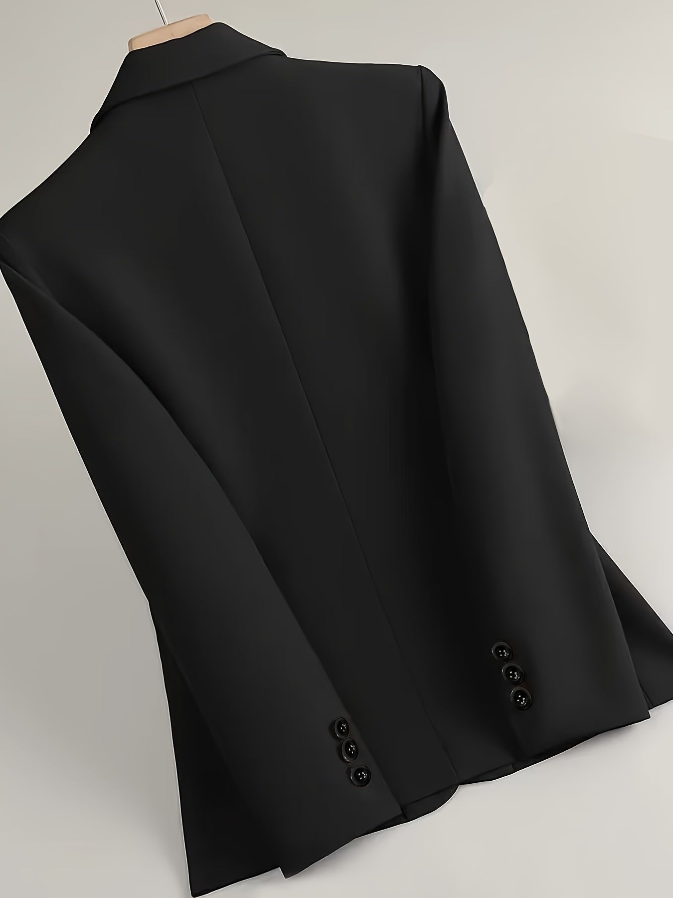 WL Atelier | Elegant Solid-Color Casual Blazer