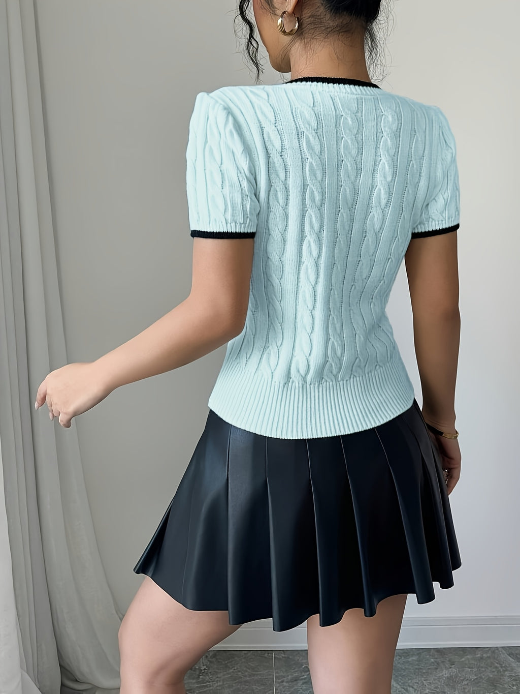 WL Atelier | Elegant Cat-Ear Detail Top with Two-Tone Edges