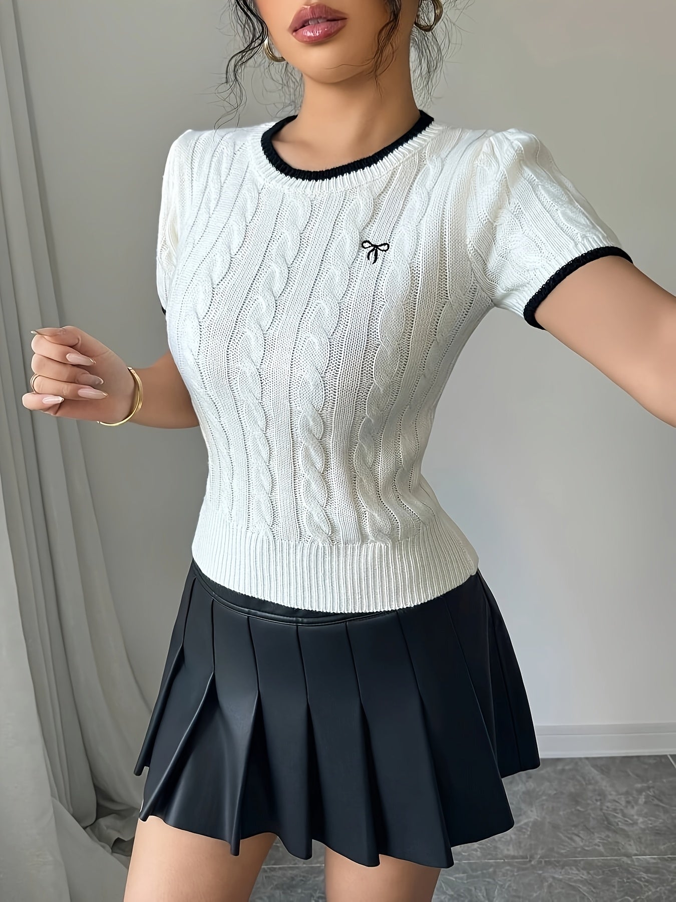WL Atelier | Elegant Cat-Ear Detail Top with Two-Tone Edges