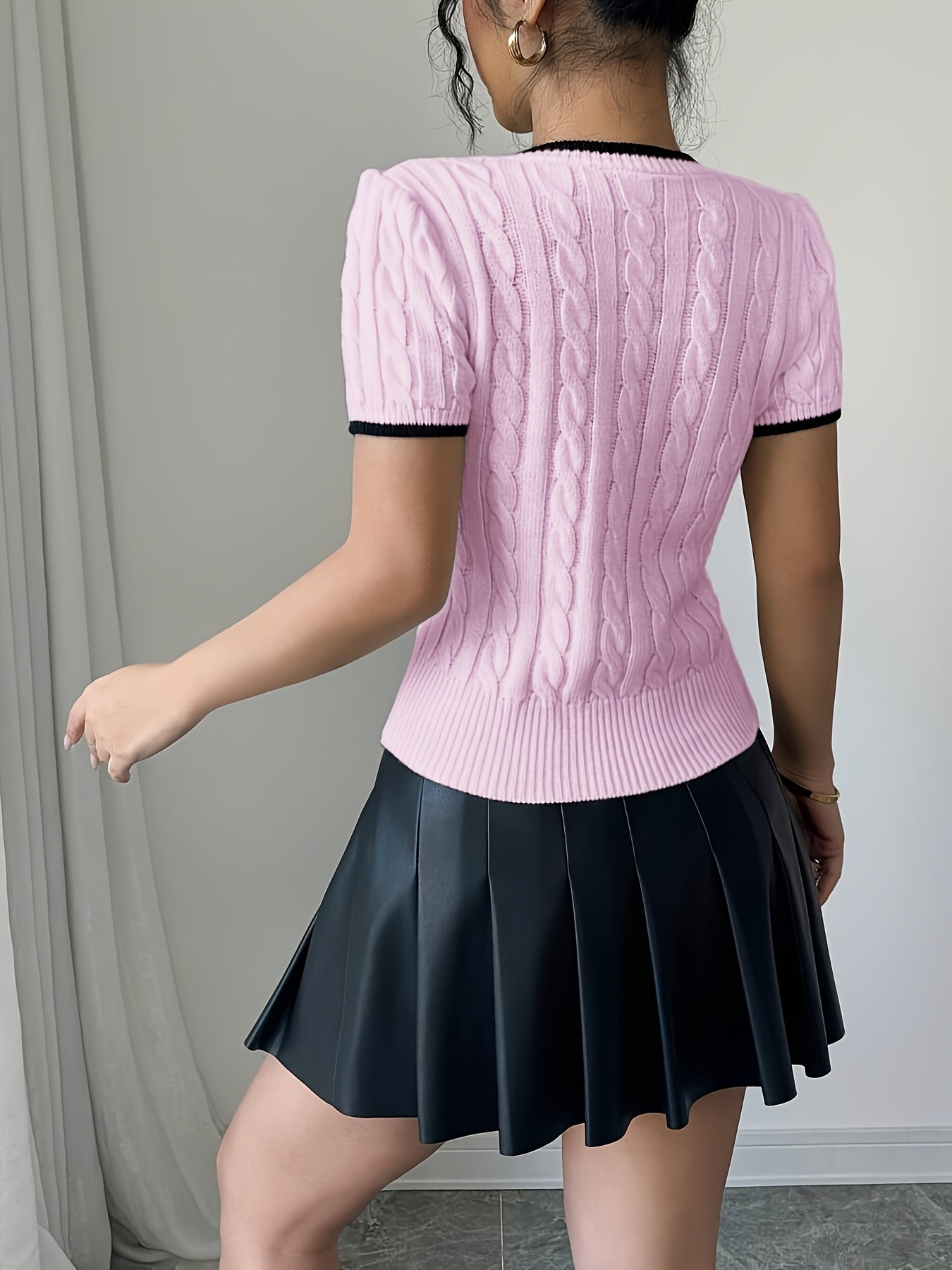 WL Atelier | Elegant Cat-Ear Detail Top with Two-Tone Edges