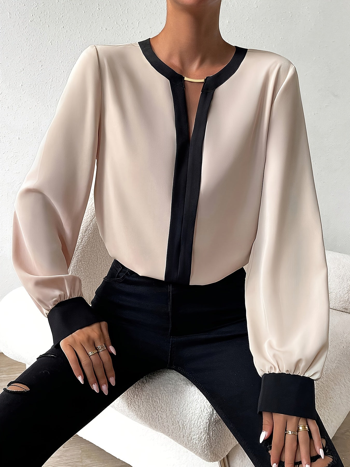 Elegant Contrast-Collar Blouse for Autumn Layers