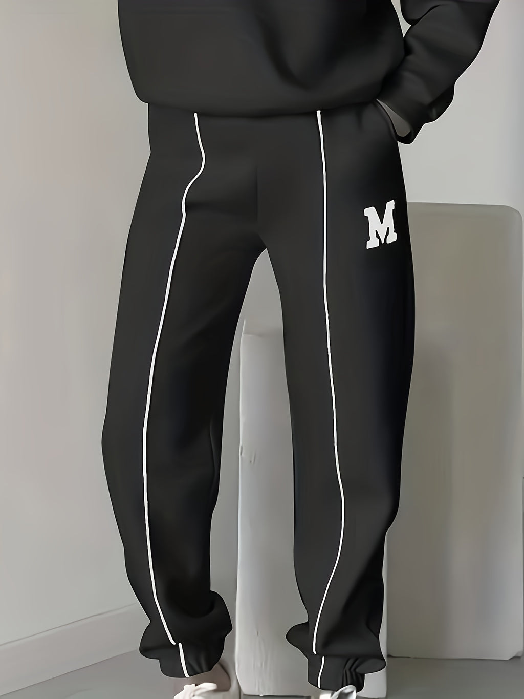 WL Atelier | Fleece-Lined Letter Print Sweatshirt &amp; Pants Set